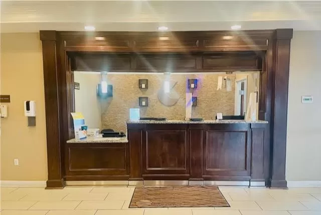 Property building in Comfort Inn Hebron-Lowell Area