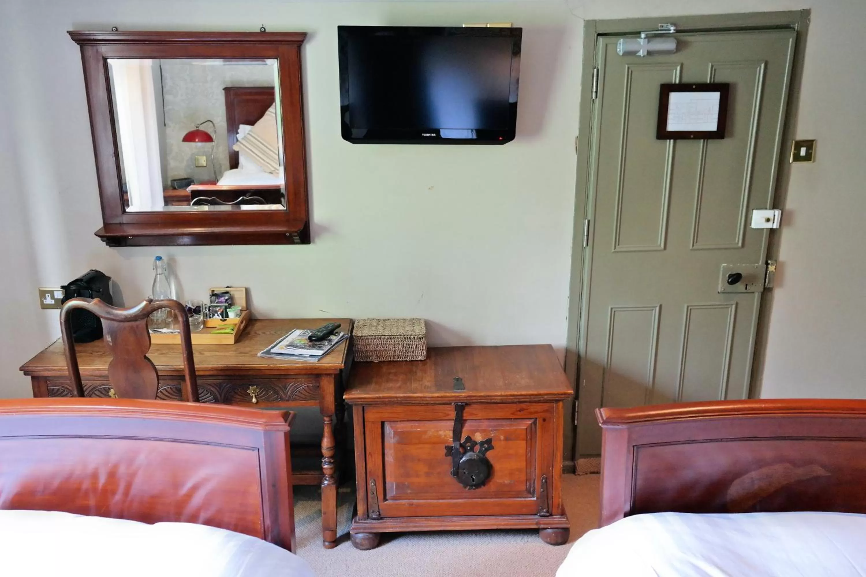 Decorative detail in The Cross Keys