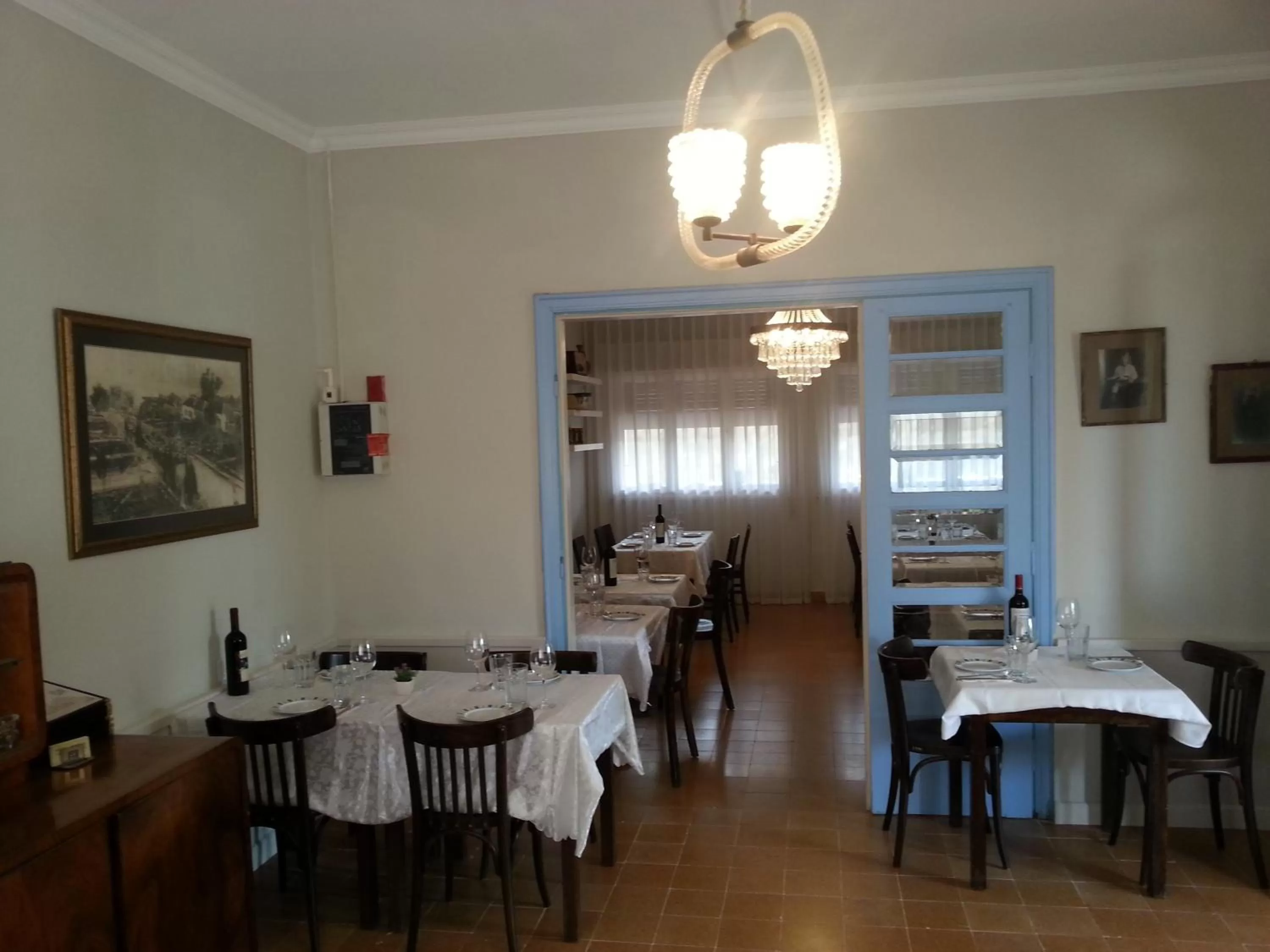 Restaurant/Places to Eat in Lishansky Since 1936