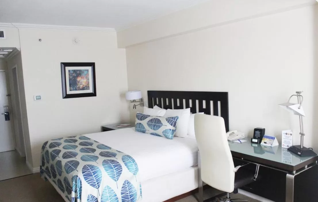 Photo of the whole room, Bed in The Jamaica Pegasus Hotel