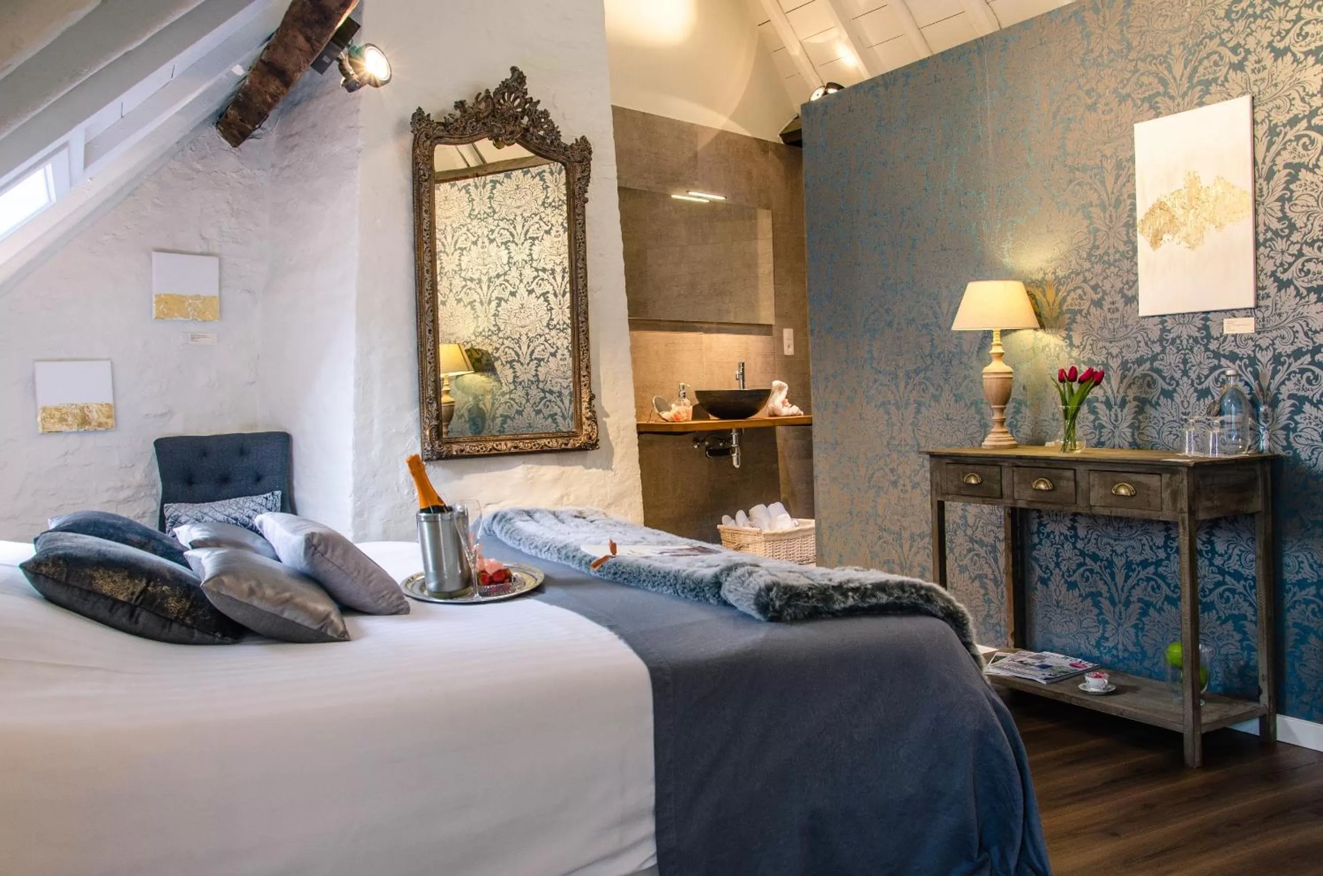 Bed in The White Queen B&B