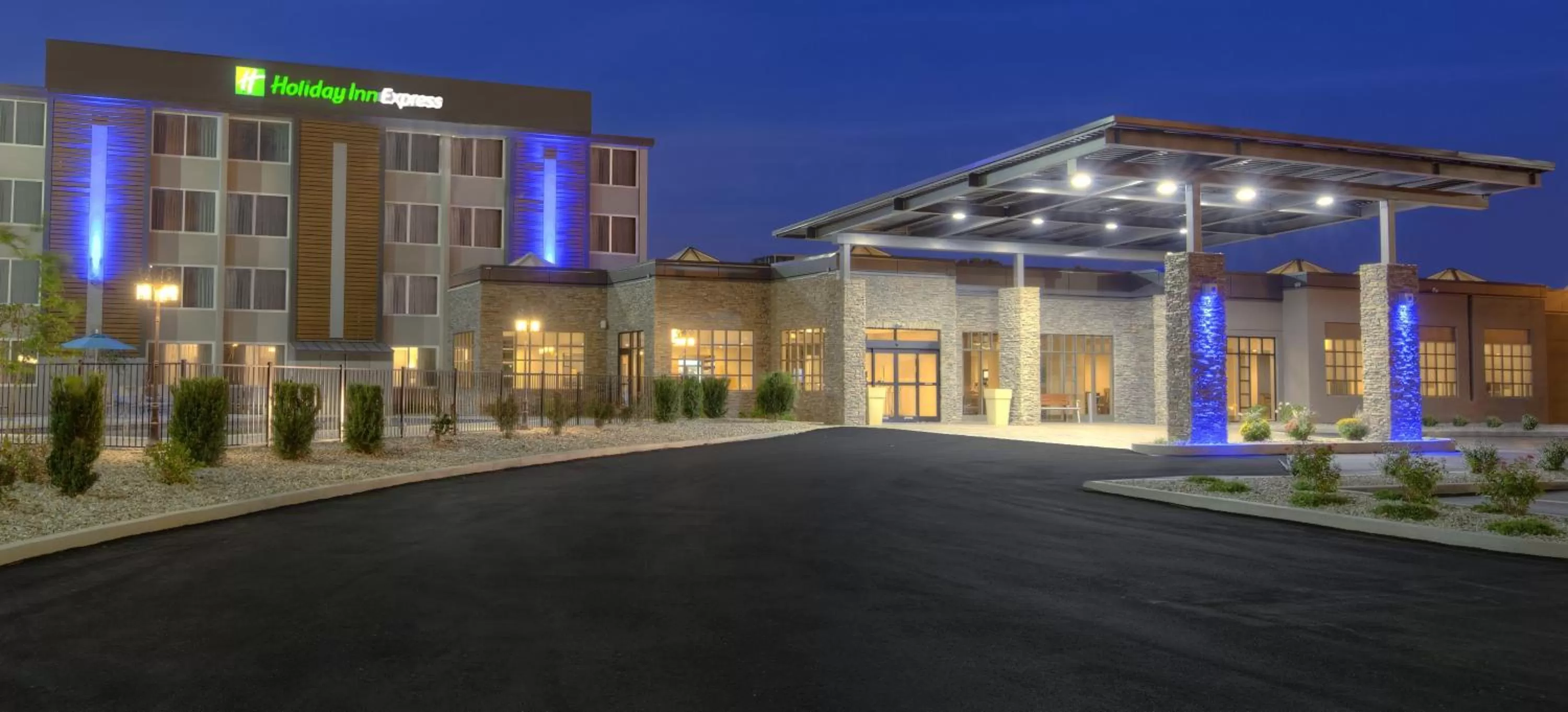Property building in Holiday Inn Express Louisville Airport Expo Center by IHG