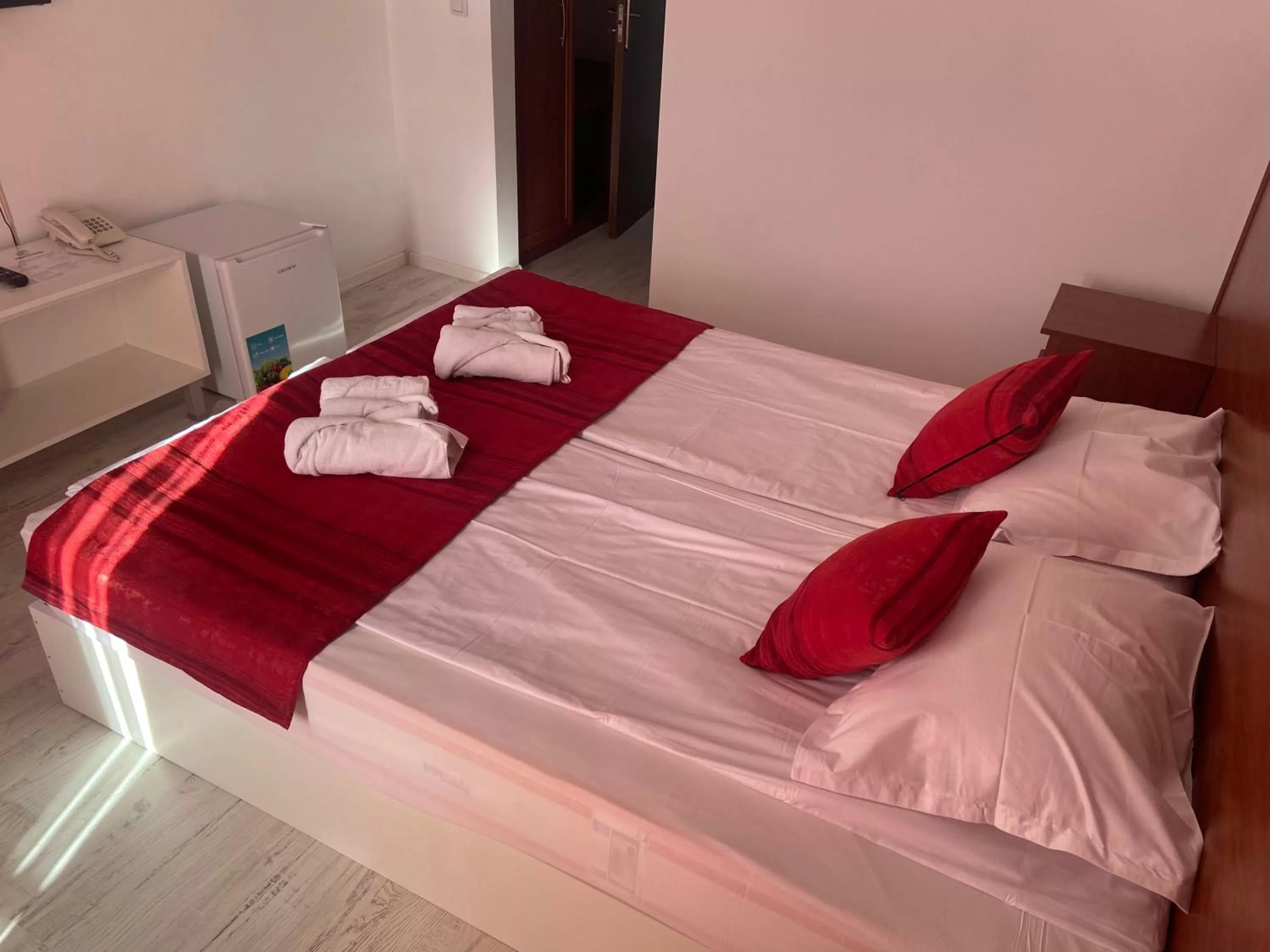 Bed in Ribarska Sreshta Family Hotel