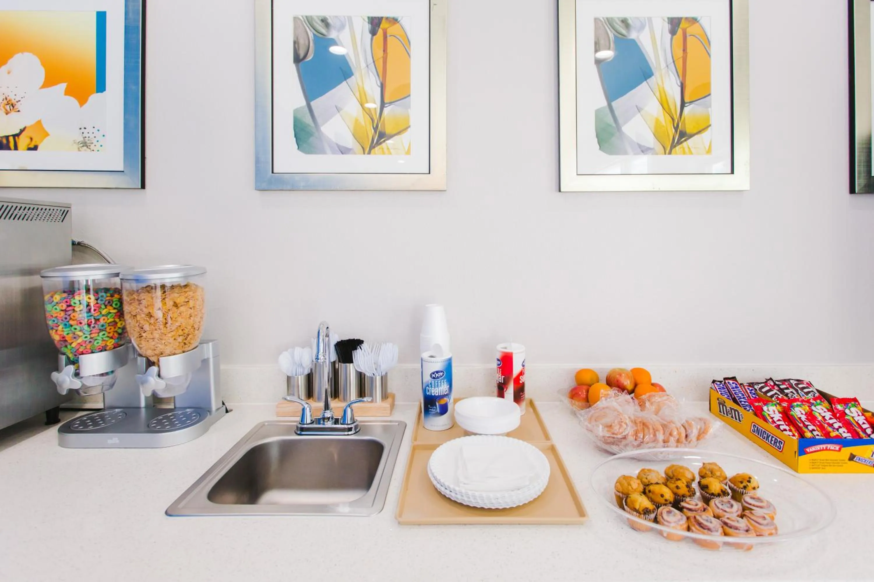 Breakfast in Palace Inn- Louetta