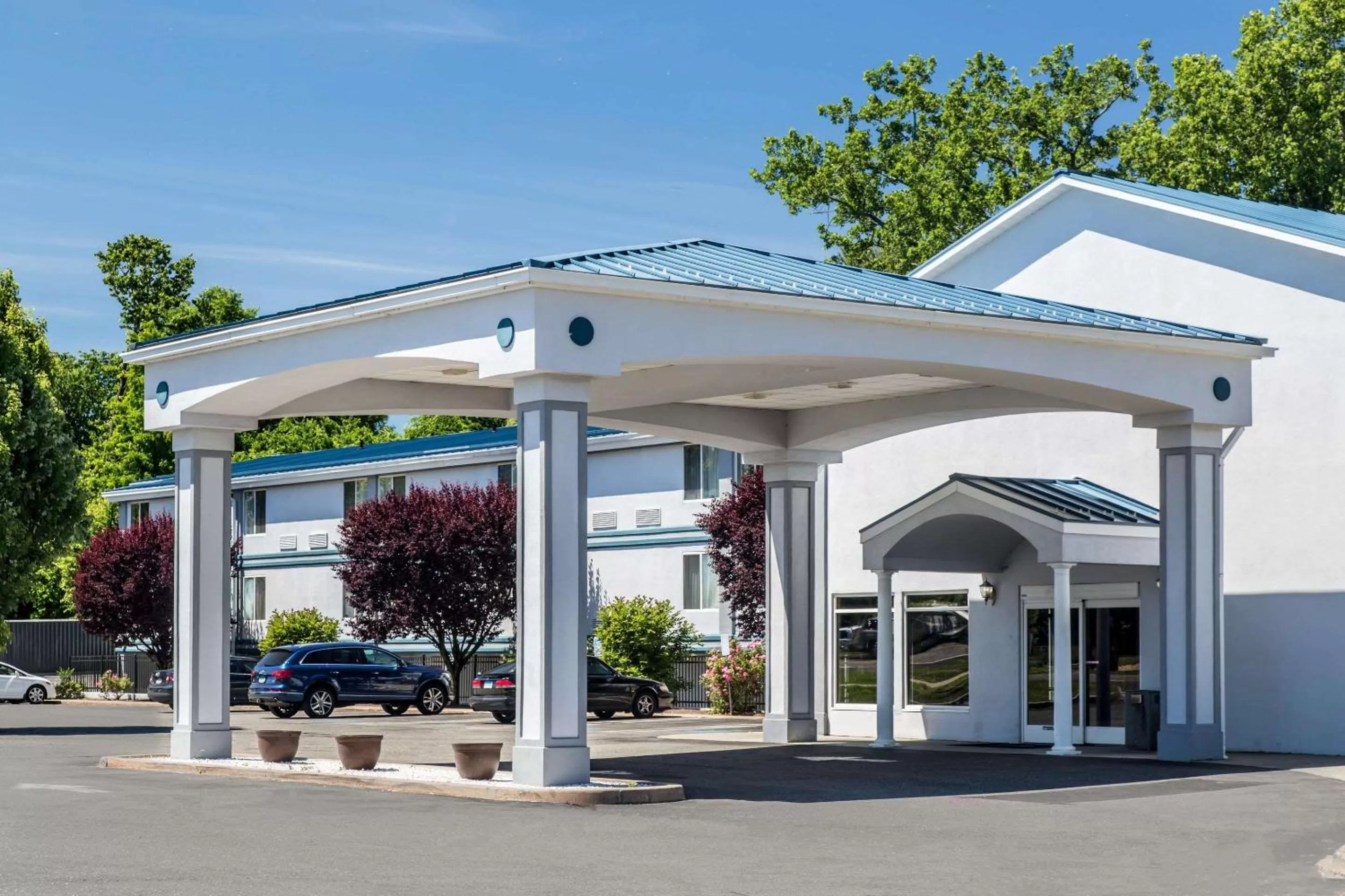 Property building in Quality Inn & Suites Danbury near University