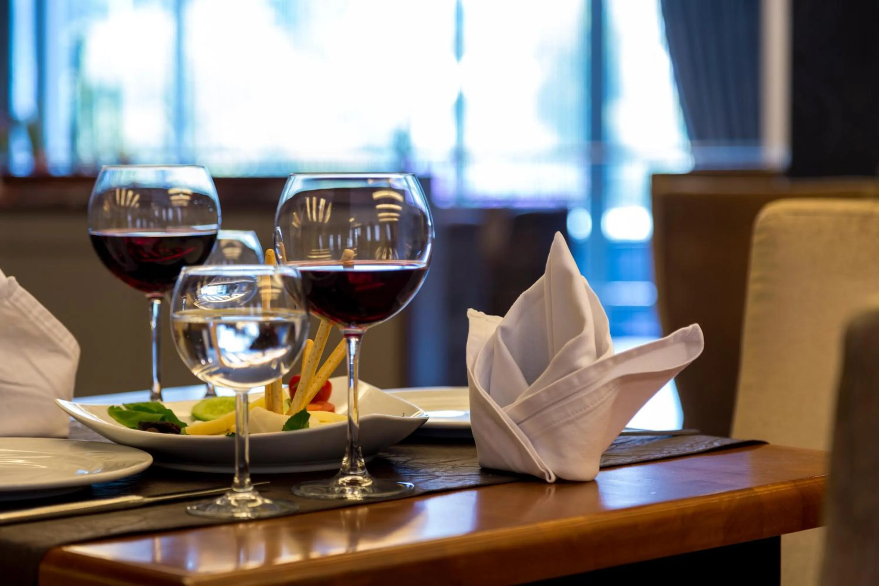 Restaurant/places to eat in Blanca Hotel