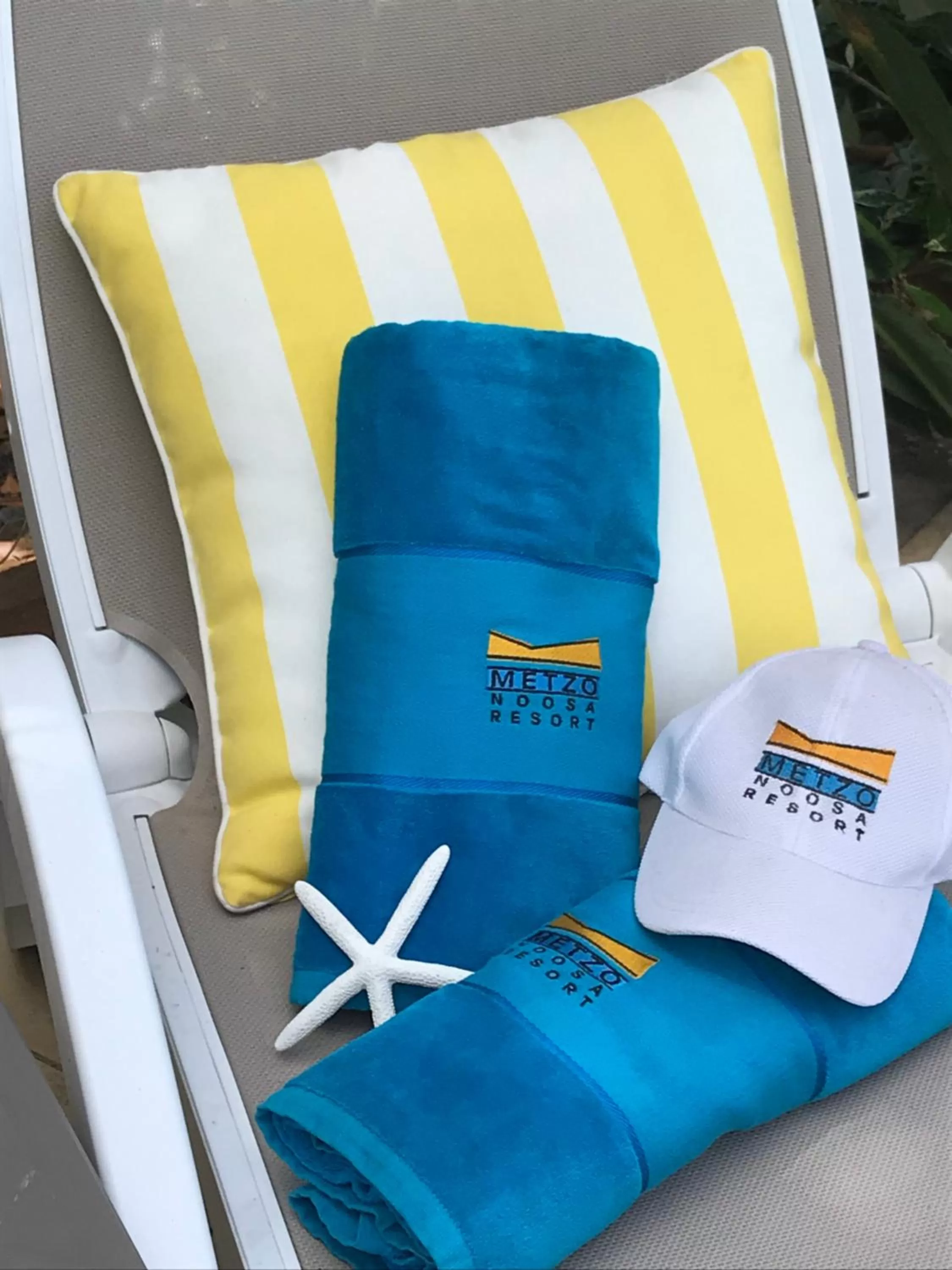 Swimming pool in Metzo Noosa Resort