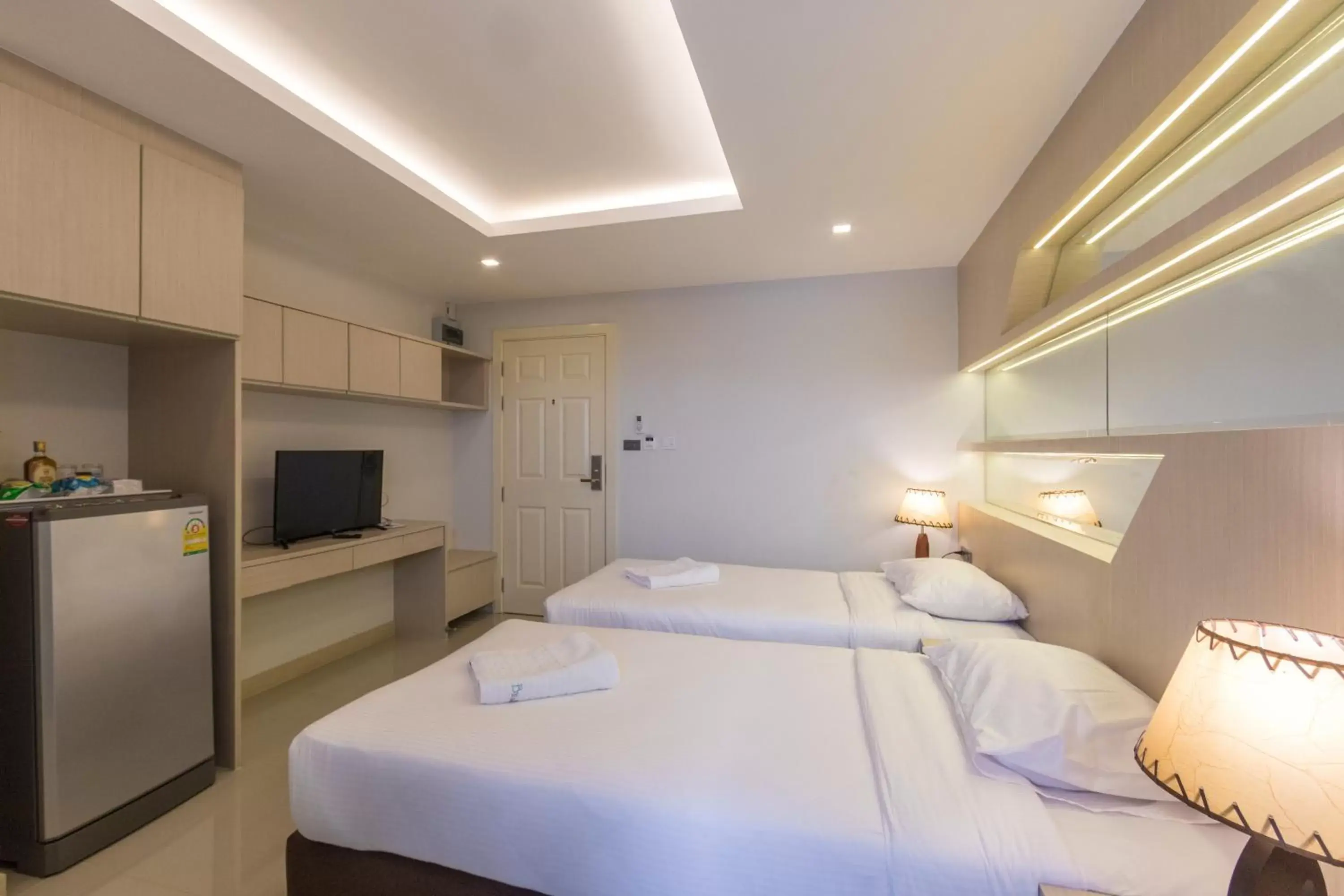 Standard Double or Twin Room in B-your home Hotel Donmueang Airport Bangkok -SHA Certified SHA Plus Standard Double or Twin Room in B-your home Hotel Donmueang Airport Bangkok -SHA Certified SHA Plus