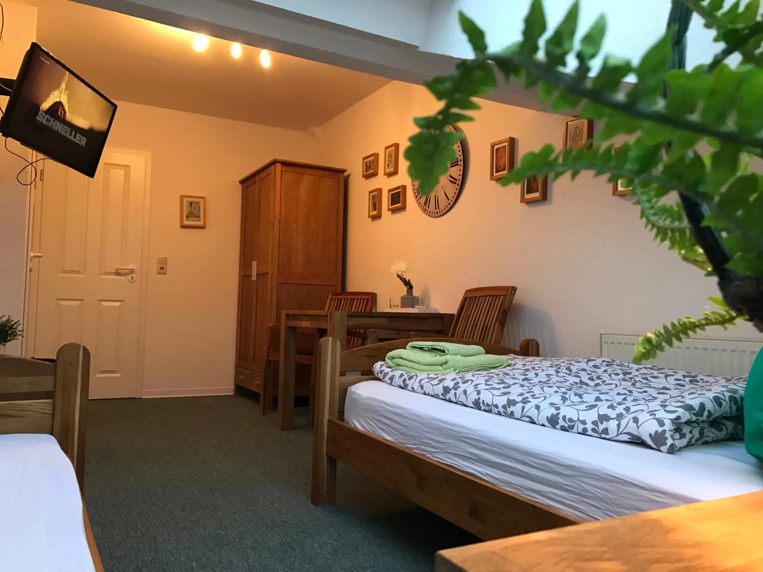 Photo of the whole room, Bed in Leezdorfer Hof