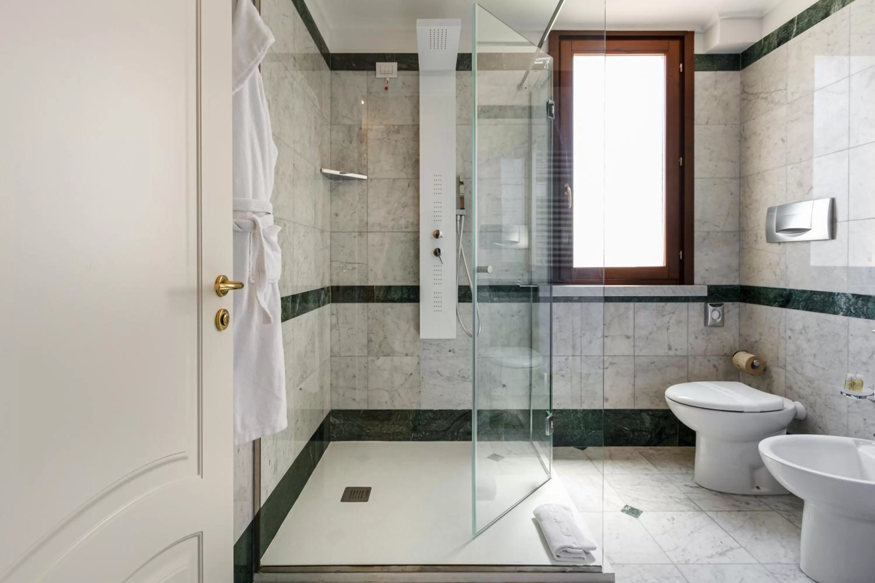 Bathroom in Seawater Hotel Bio & Beauty Spa