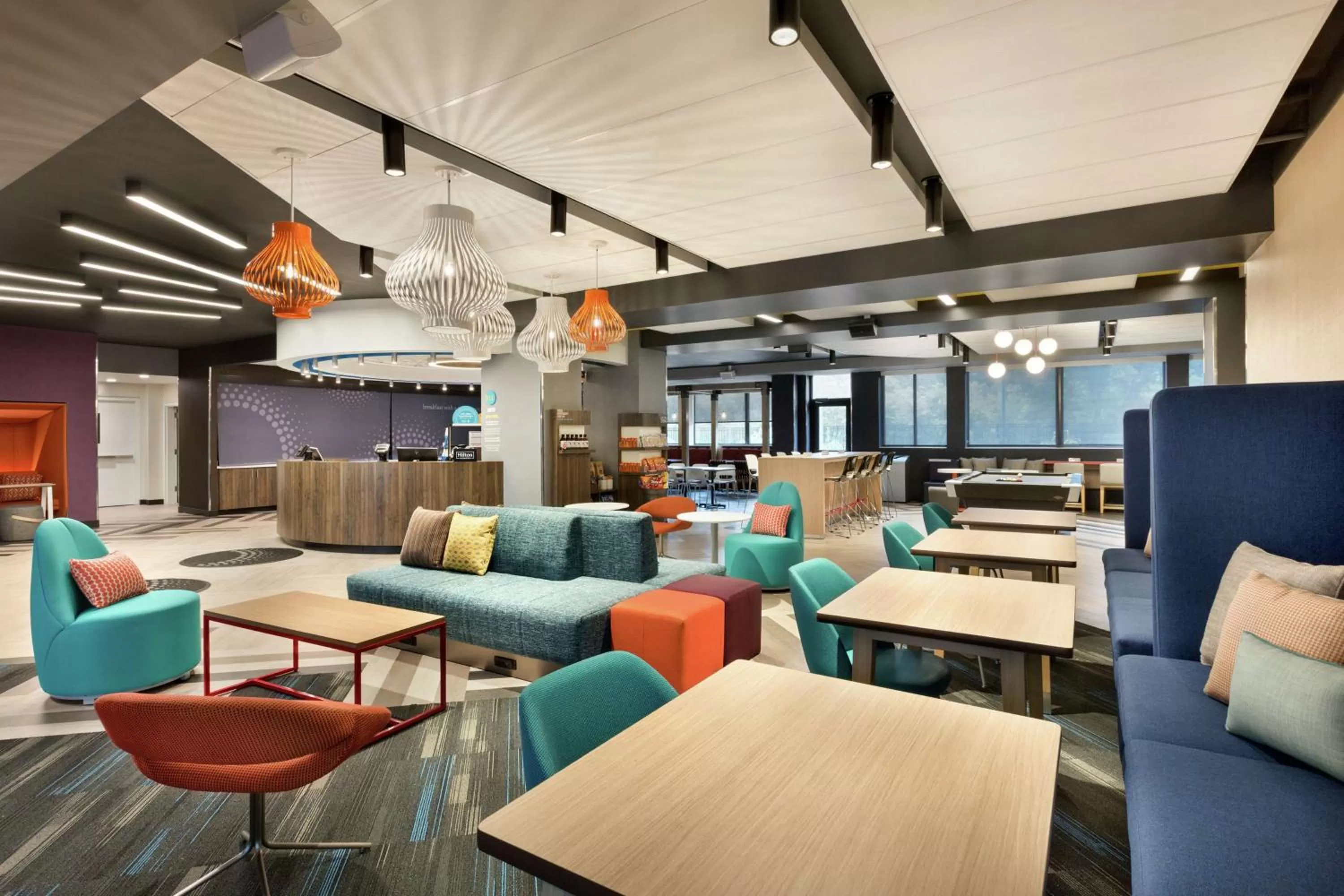 Lobby or reception in Tru by Hilton St. Charles St. Louis