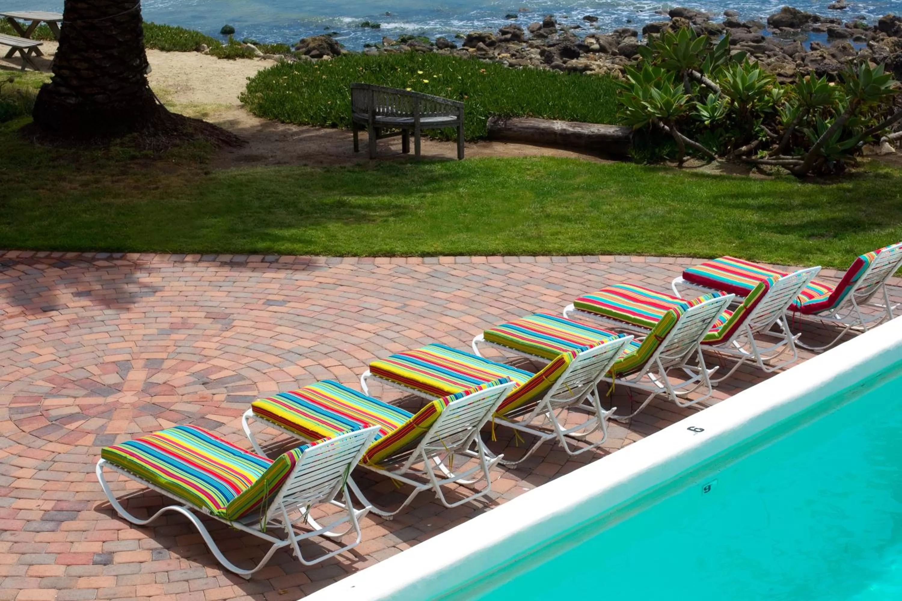 Pool view in Cliff House Inn