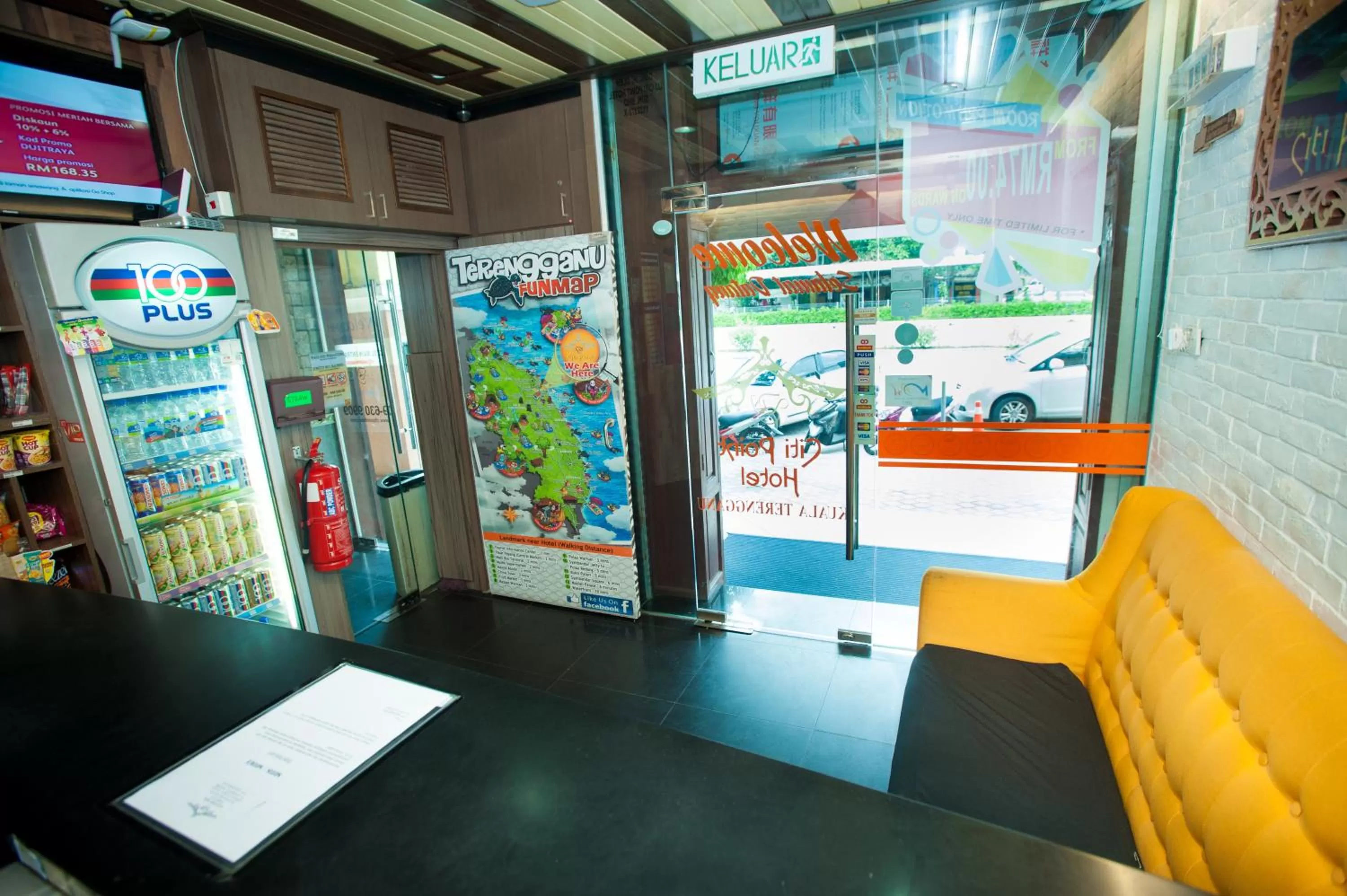 On-site shops in DJ Citi Point Hotel