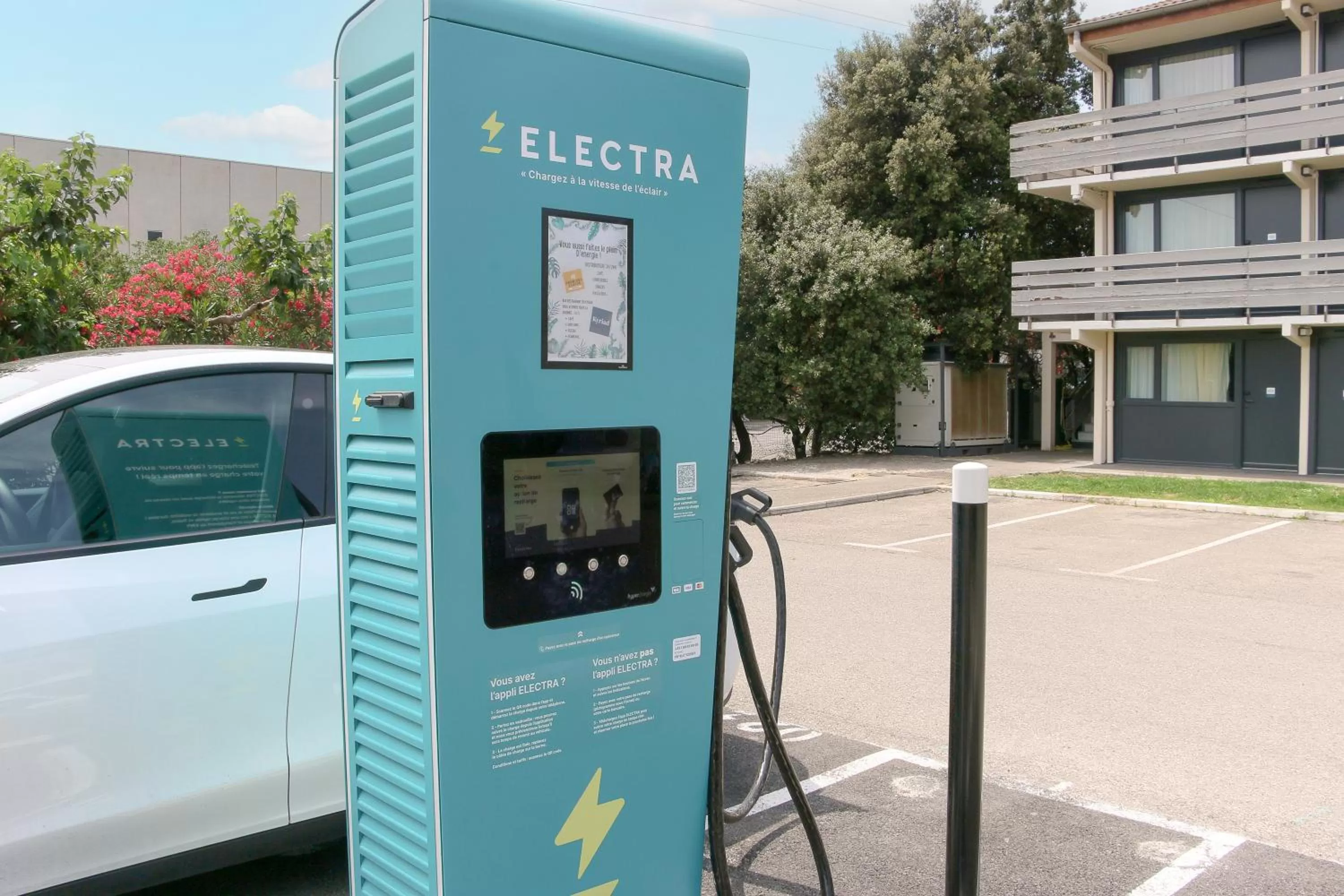 Property building in HÔTEL KYRIAD MARSEILLE - Vitrolles Aéroport