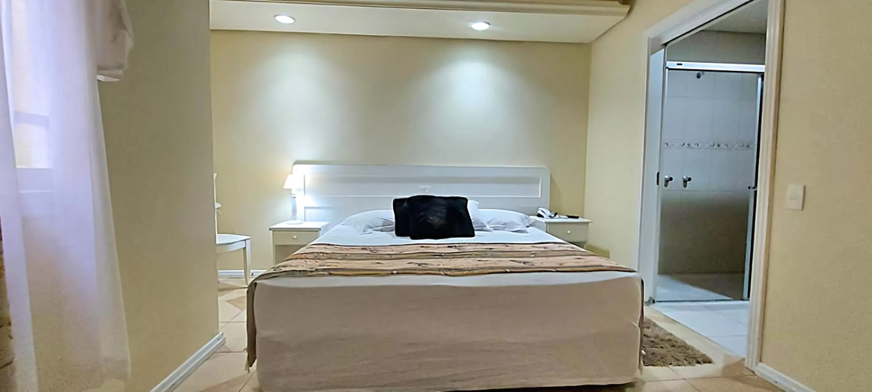 Photo of the whole room, Bed in Pousada dos Anjos