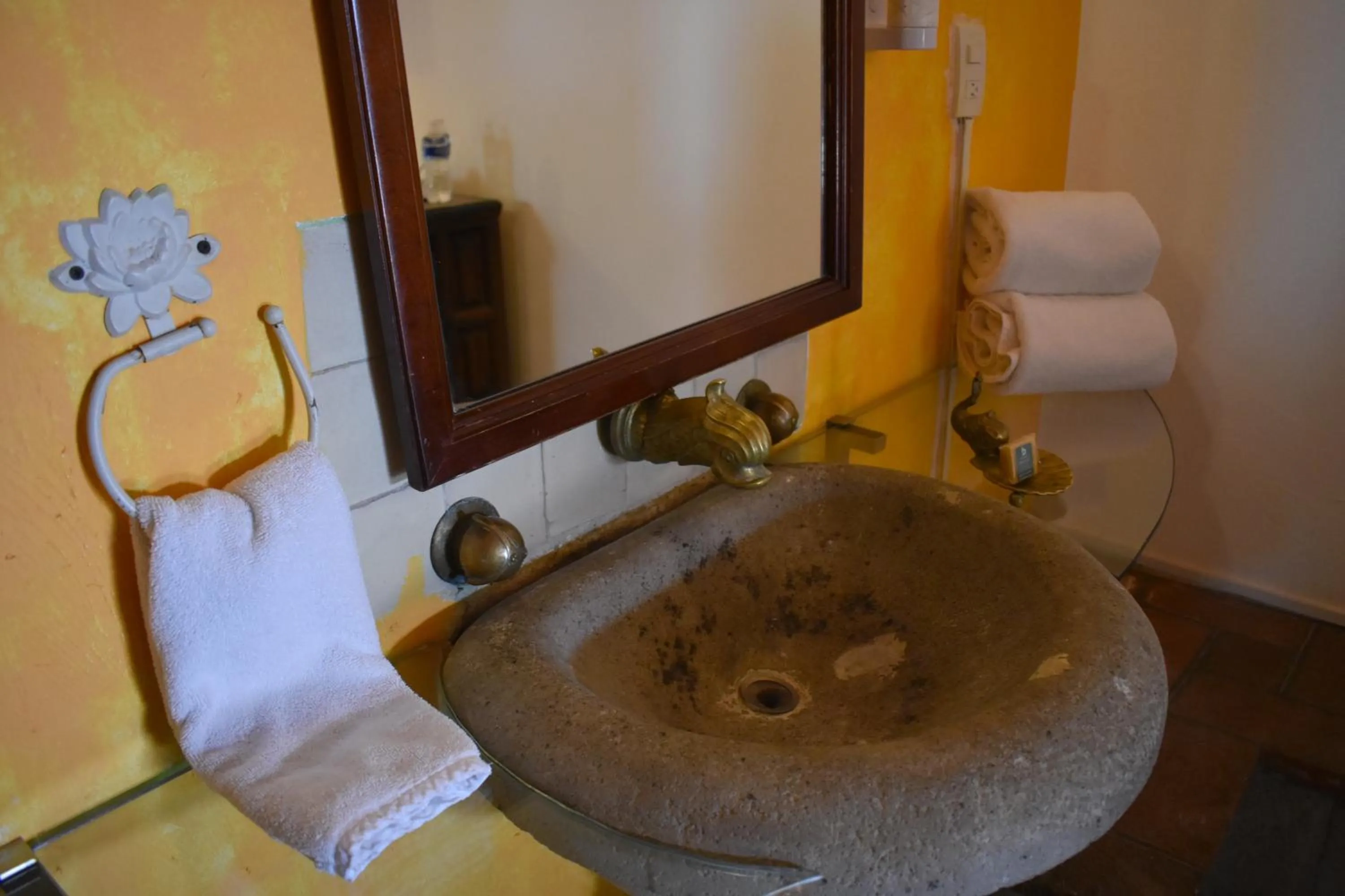 Bathroom in La Joyita Cuernavaca