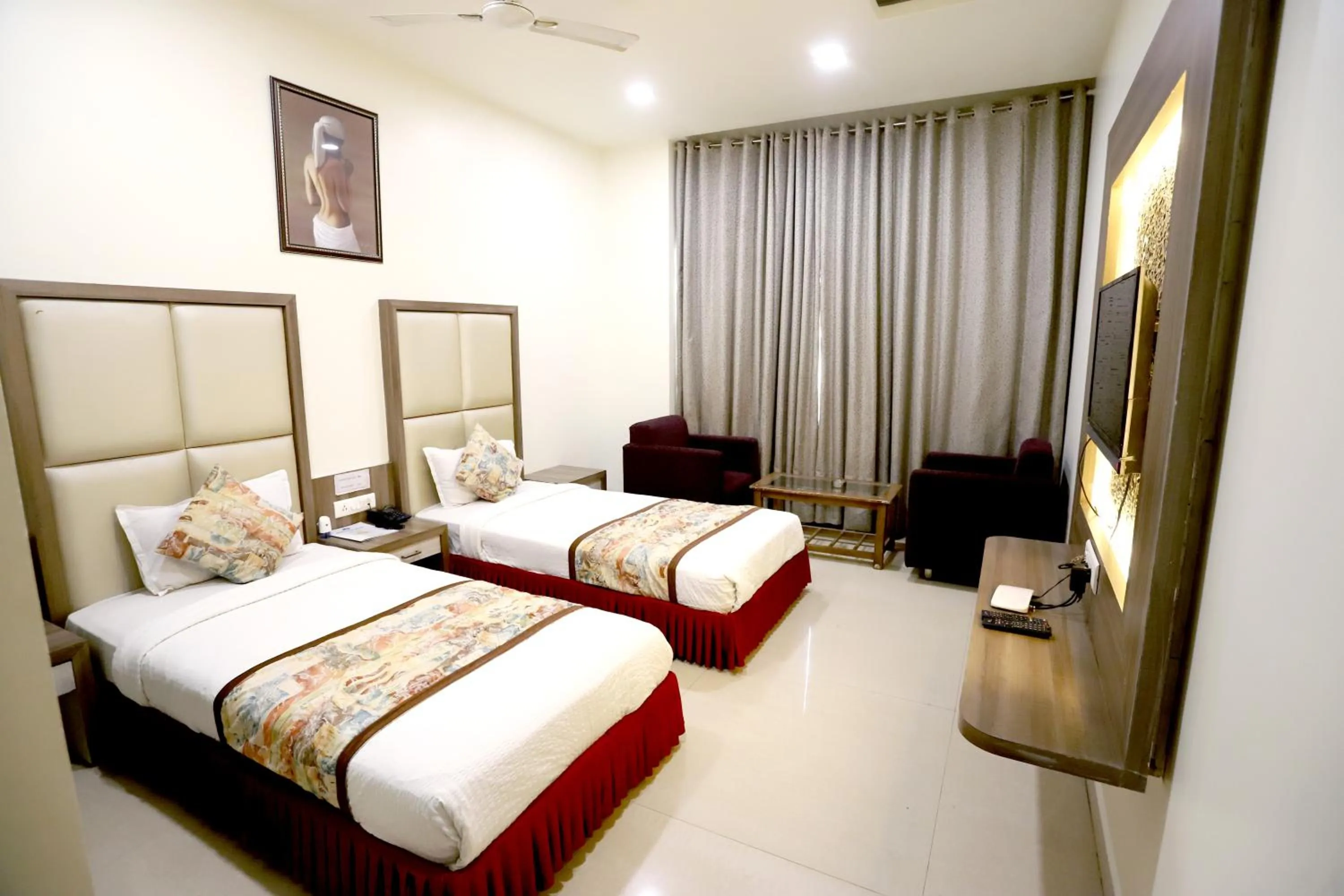 Photo of the whole room, Bed in HOTEL BLUE PEARL