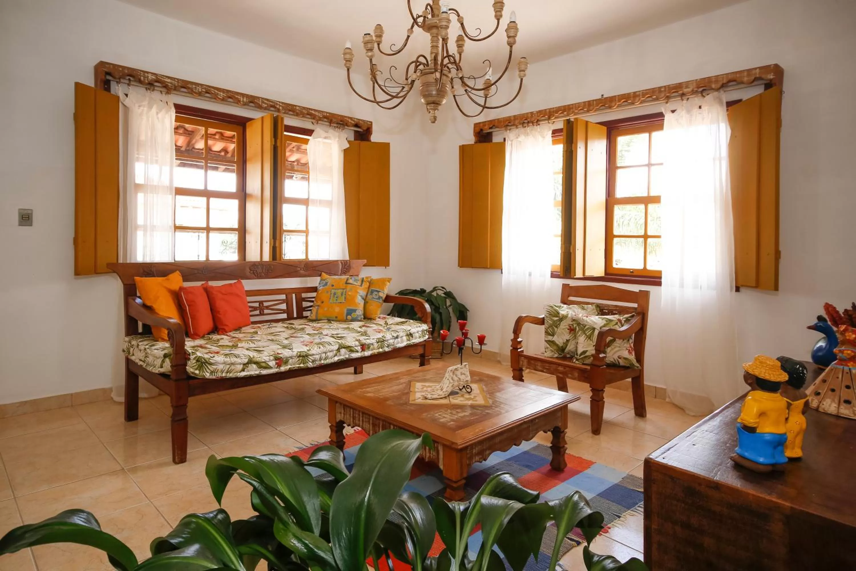 Communal lounge/ TV room, Seating Area in Pousada Neuza Barbosa