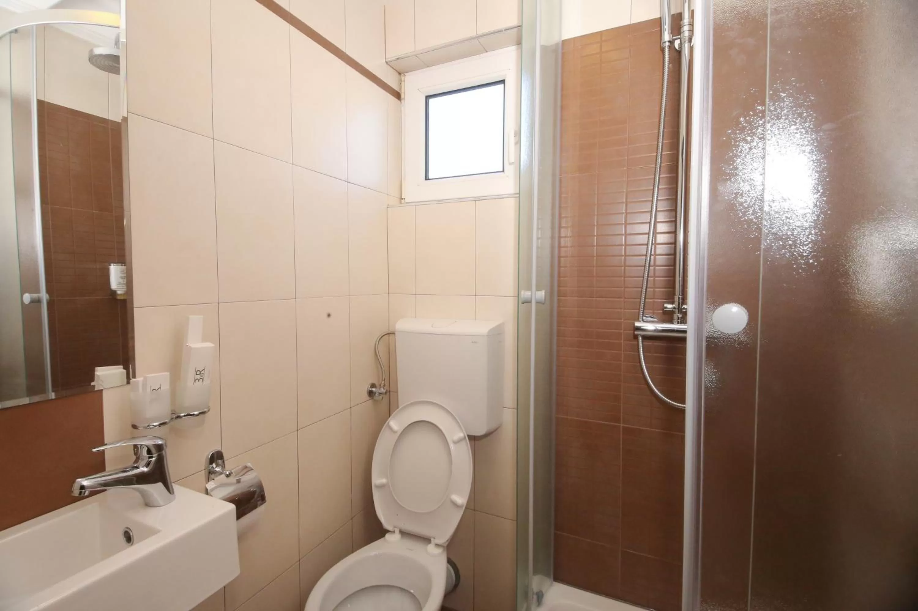 Shower, Bathroom in Bajadera Lux