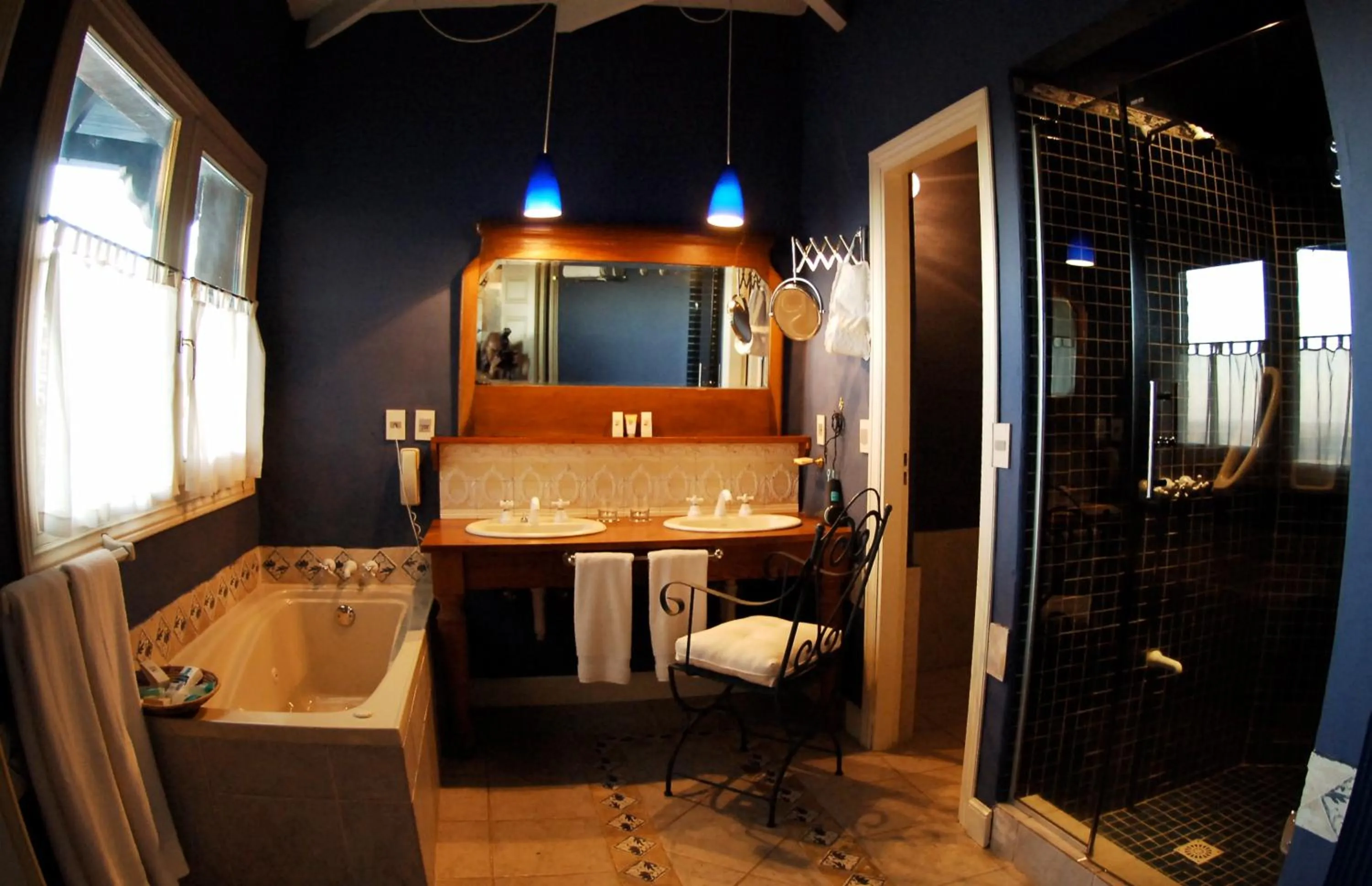 Bathroom in Las Cumbres Hotel