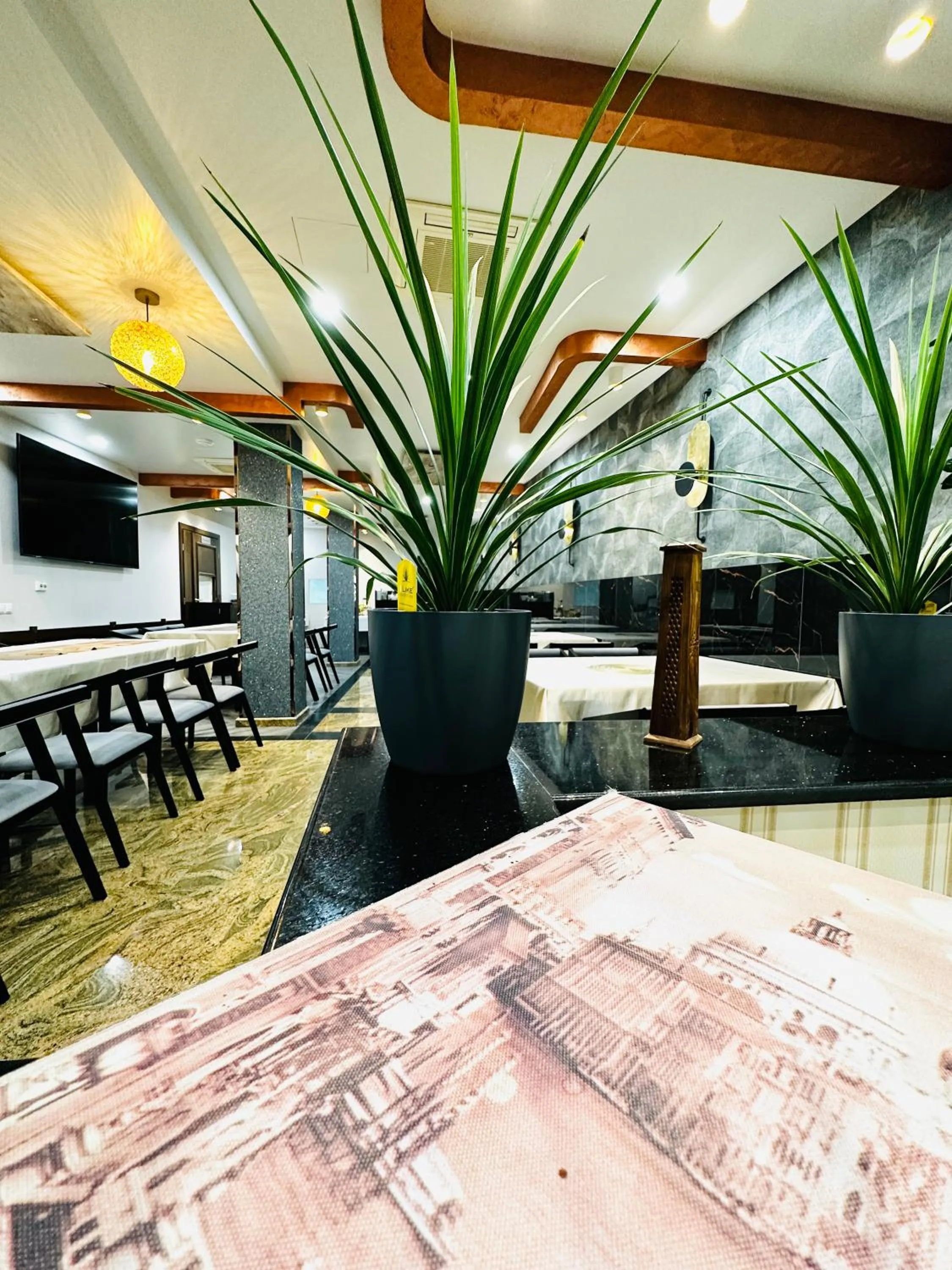 Restaurant/places to eat in Villa & Restaurant Levoslav House