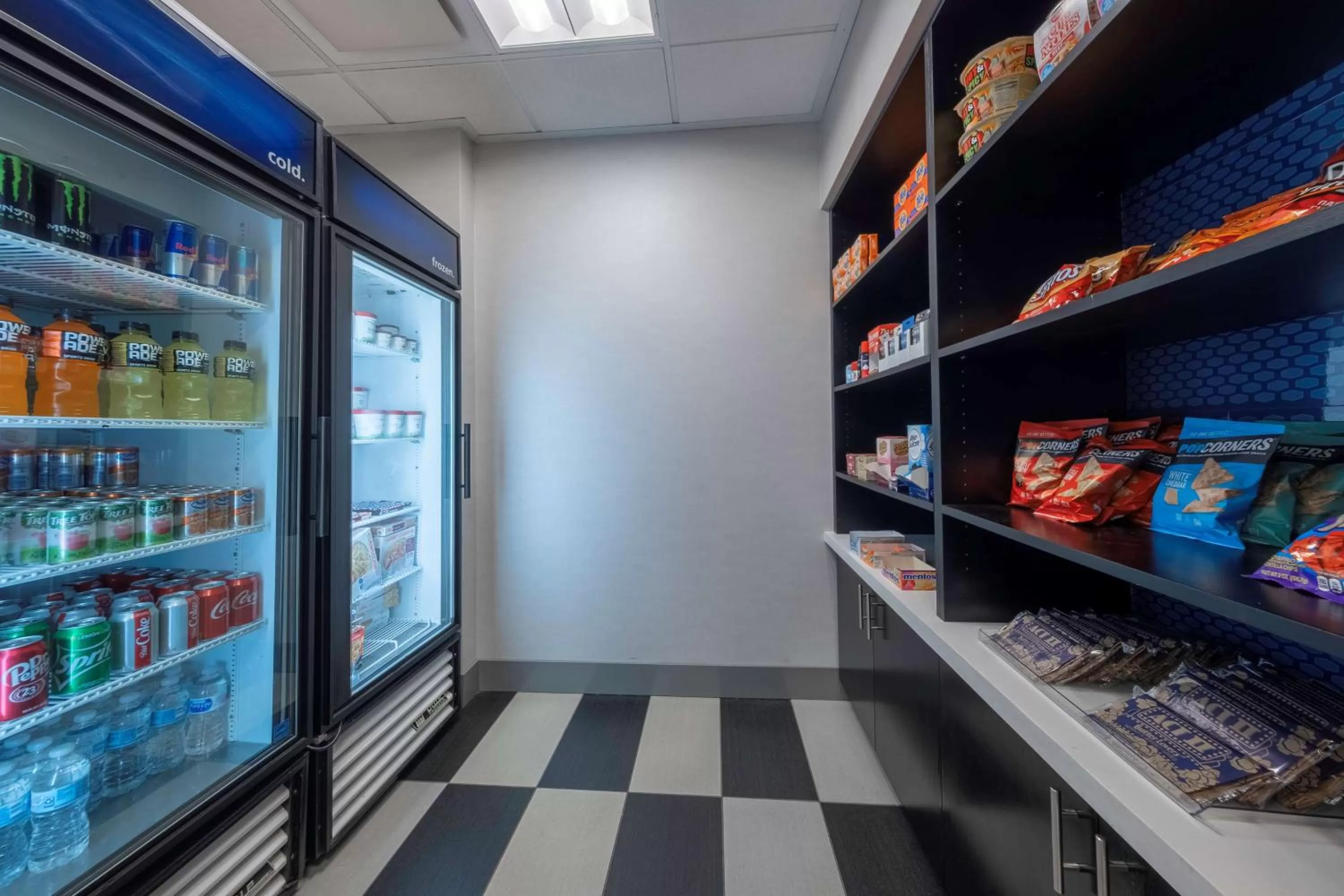 Restaurant/places to eat in Hampton Inn & Suites DuPont