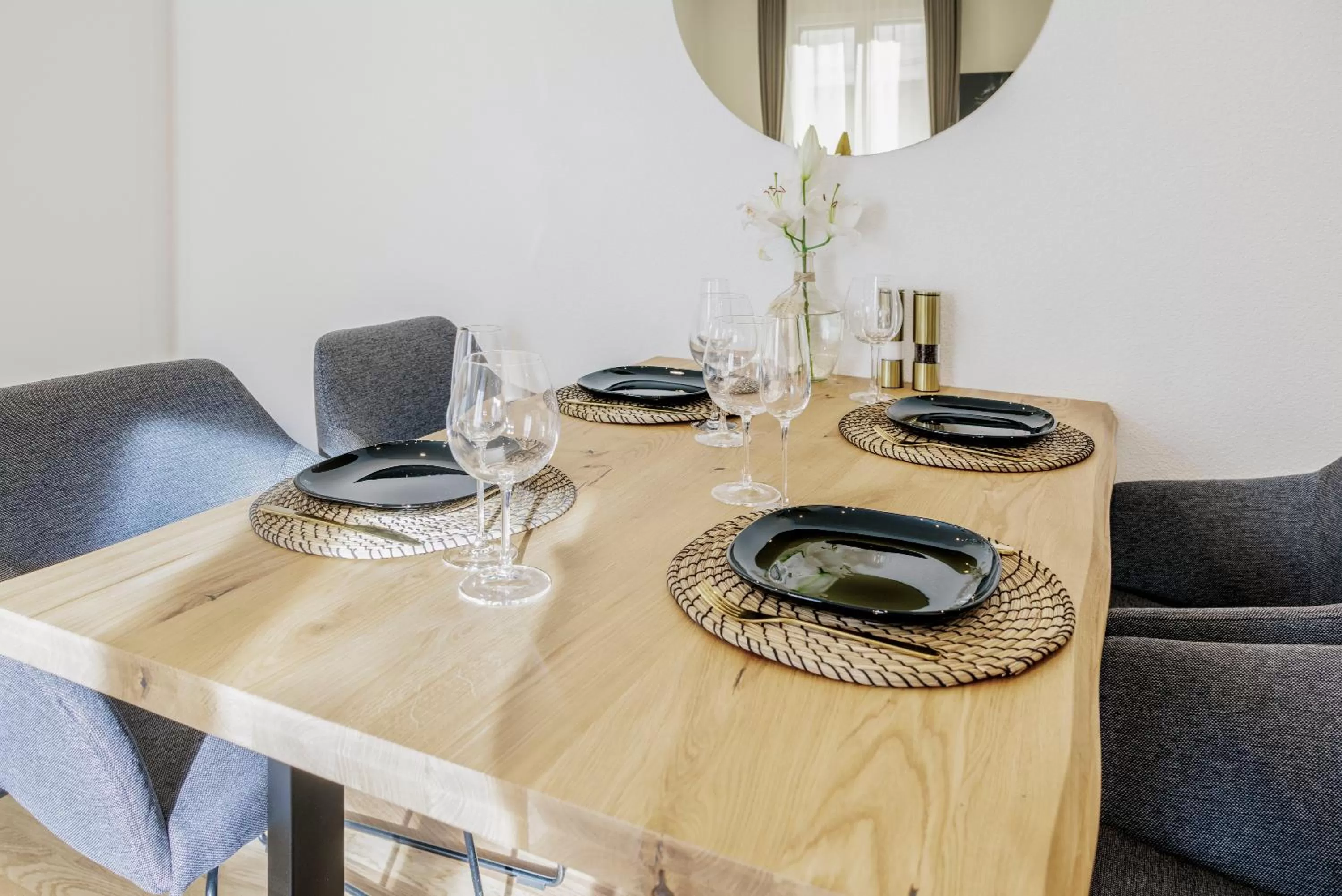 Seating area in VISIMO Apartments St Georgen-Strasse St Gallen - Design City Nature