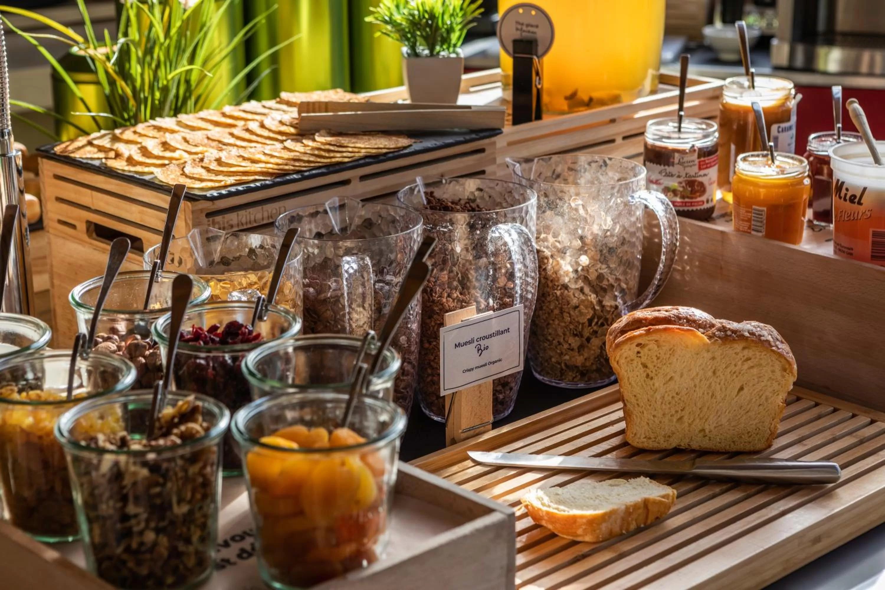 Breakfast in ibis Saint-Nazaire - Trignac