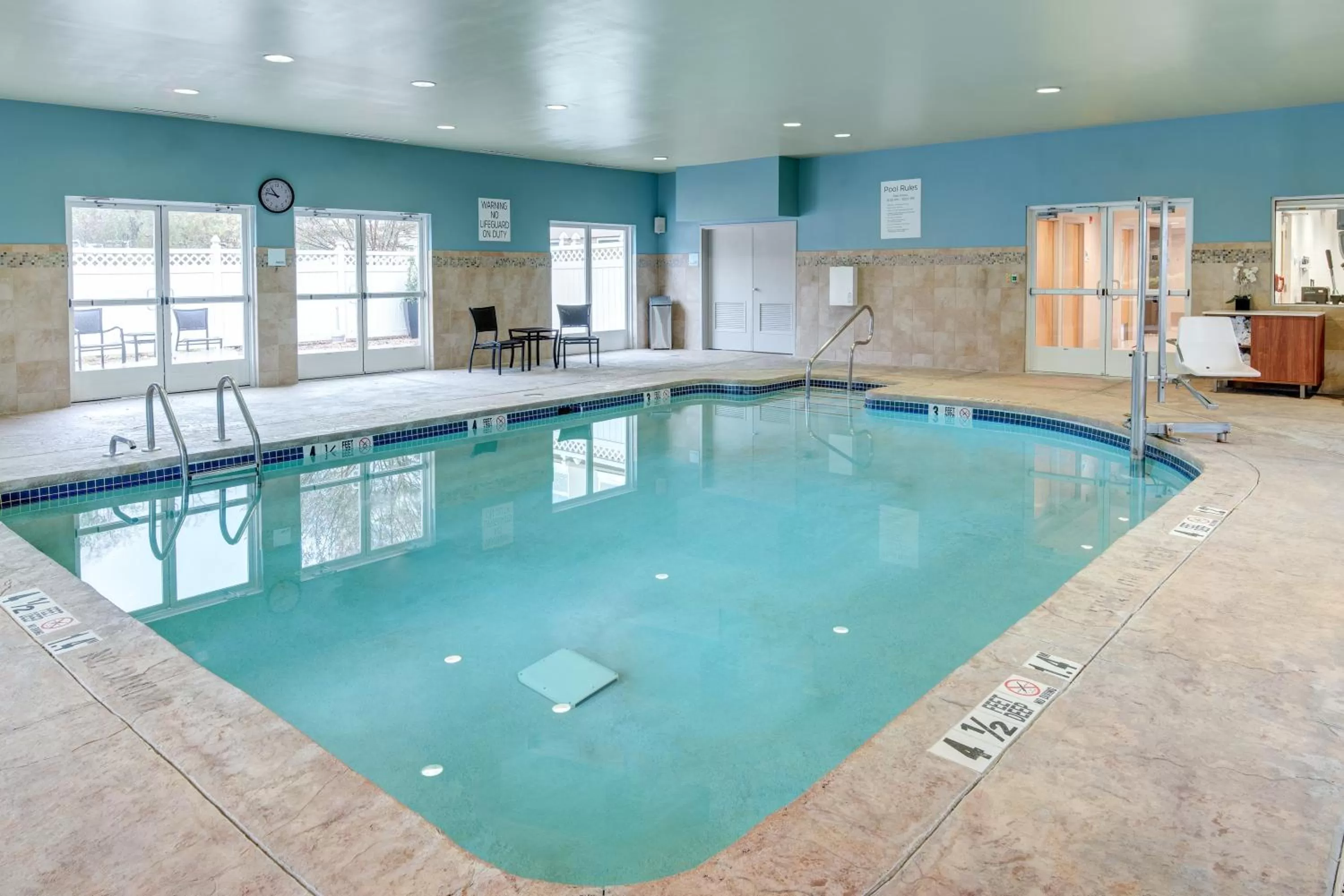 Swimming pool in Holiday Inn Express & Suites West Long Branch - Eatontown by IHG