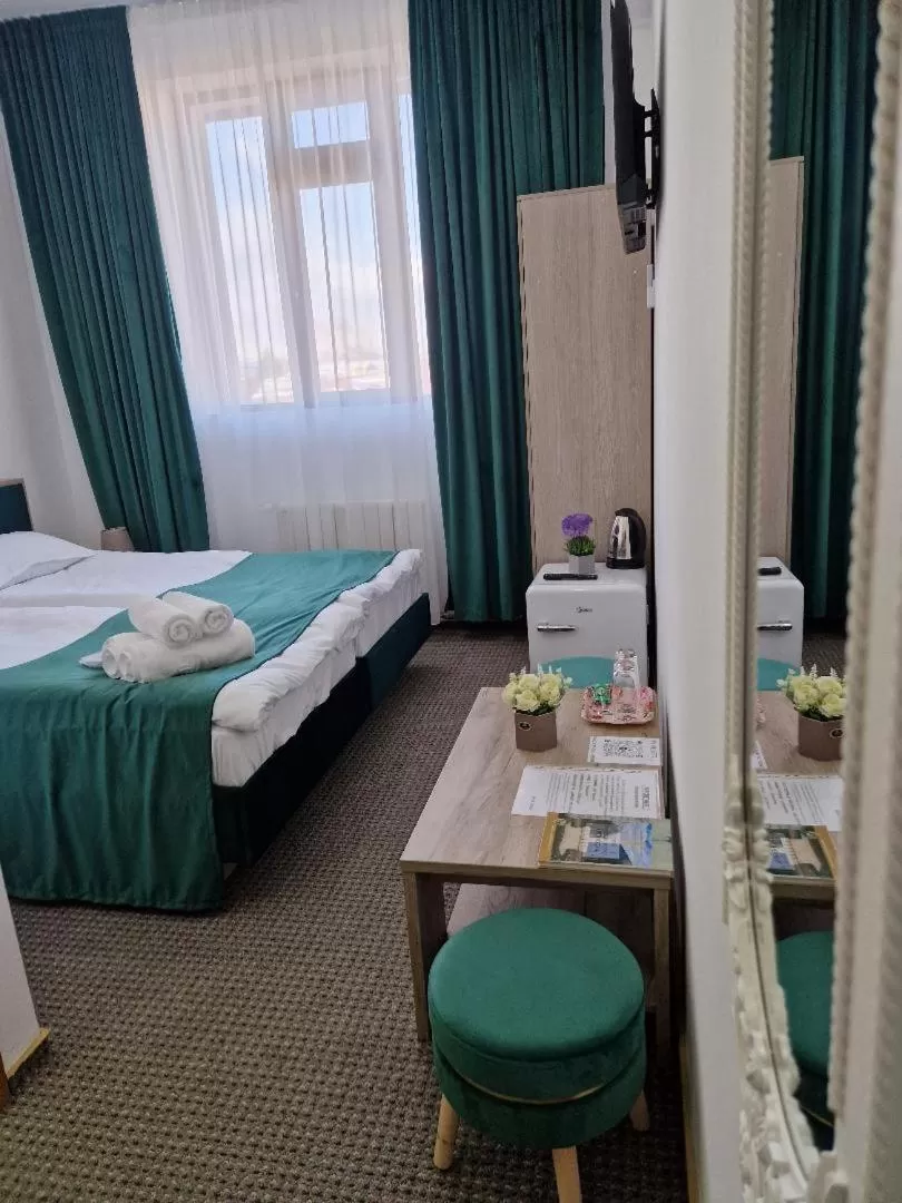 Photo of the whole room, Bed in ANTIK HOUSE