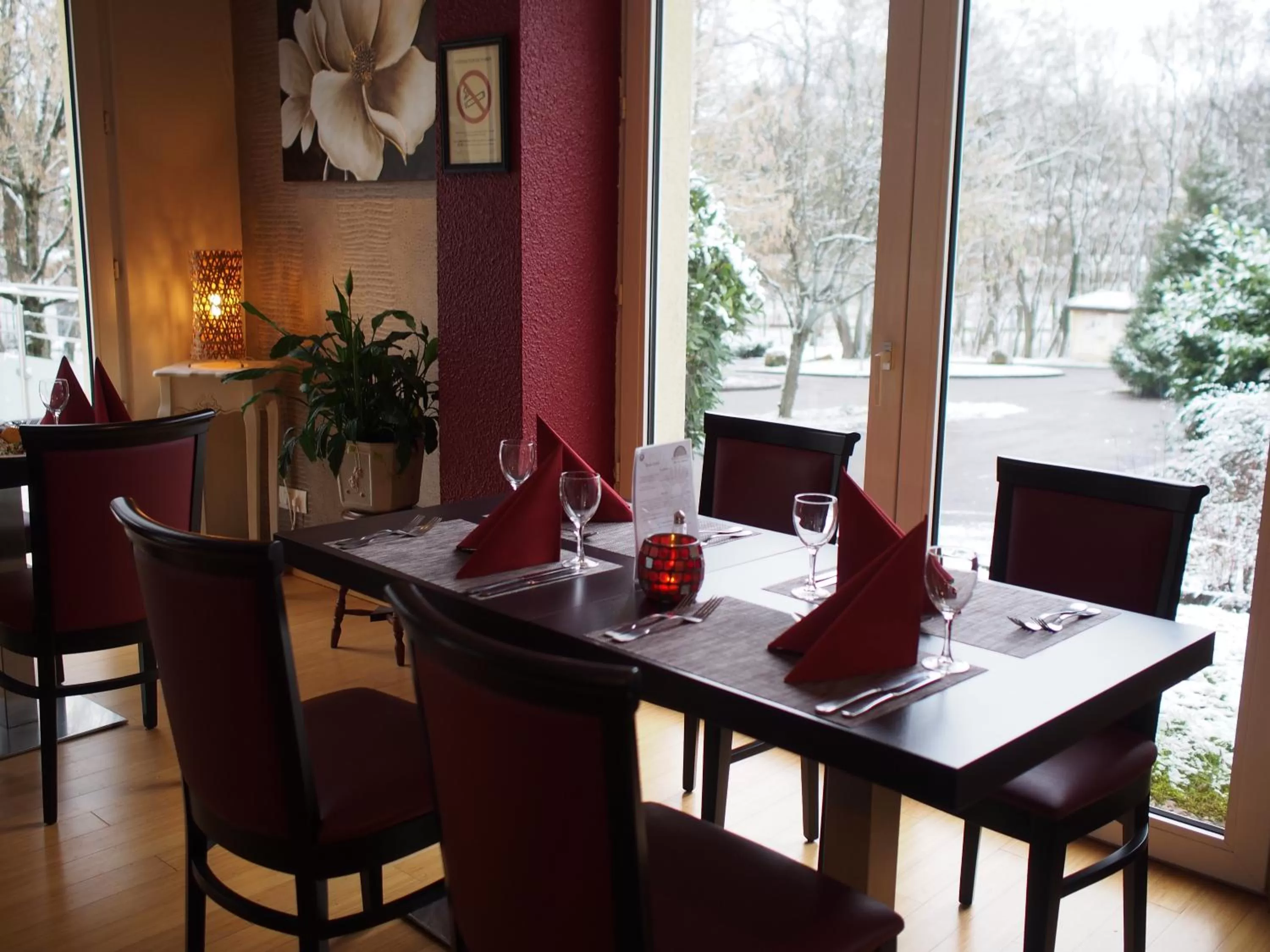 Dining area in Hôtel et Restaurant Aster, Saint-Avold Nord