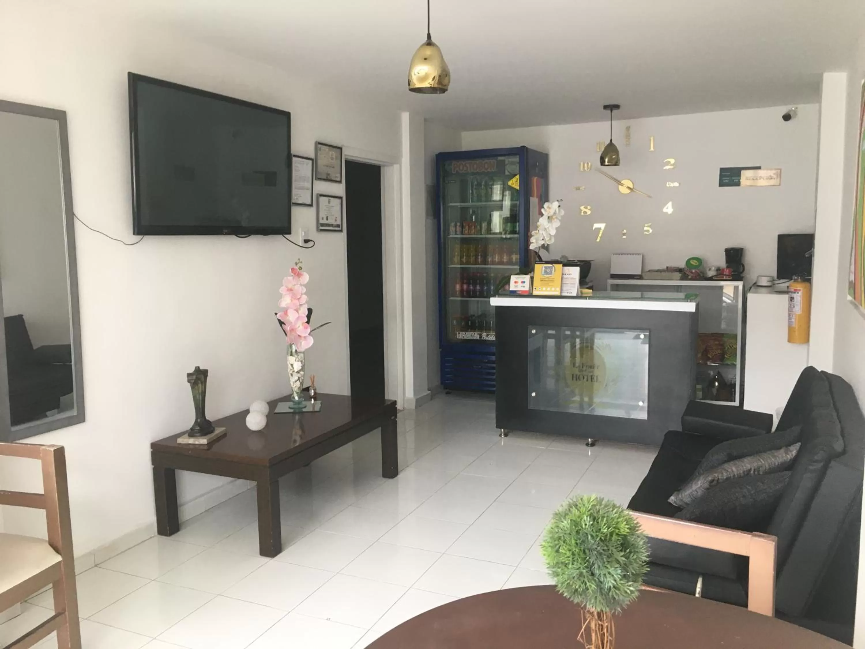 Lobby or reception in La Forêt de Café Hotel