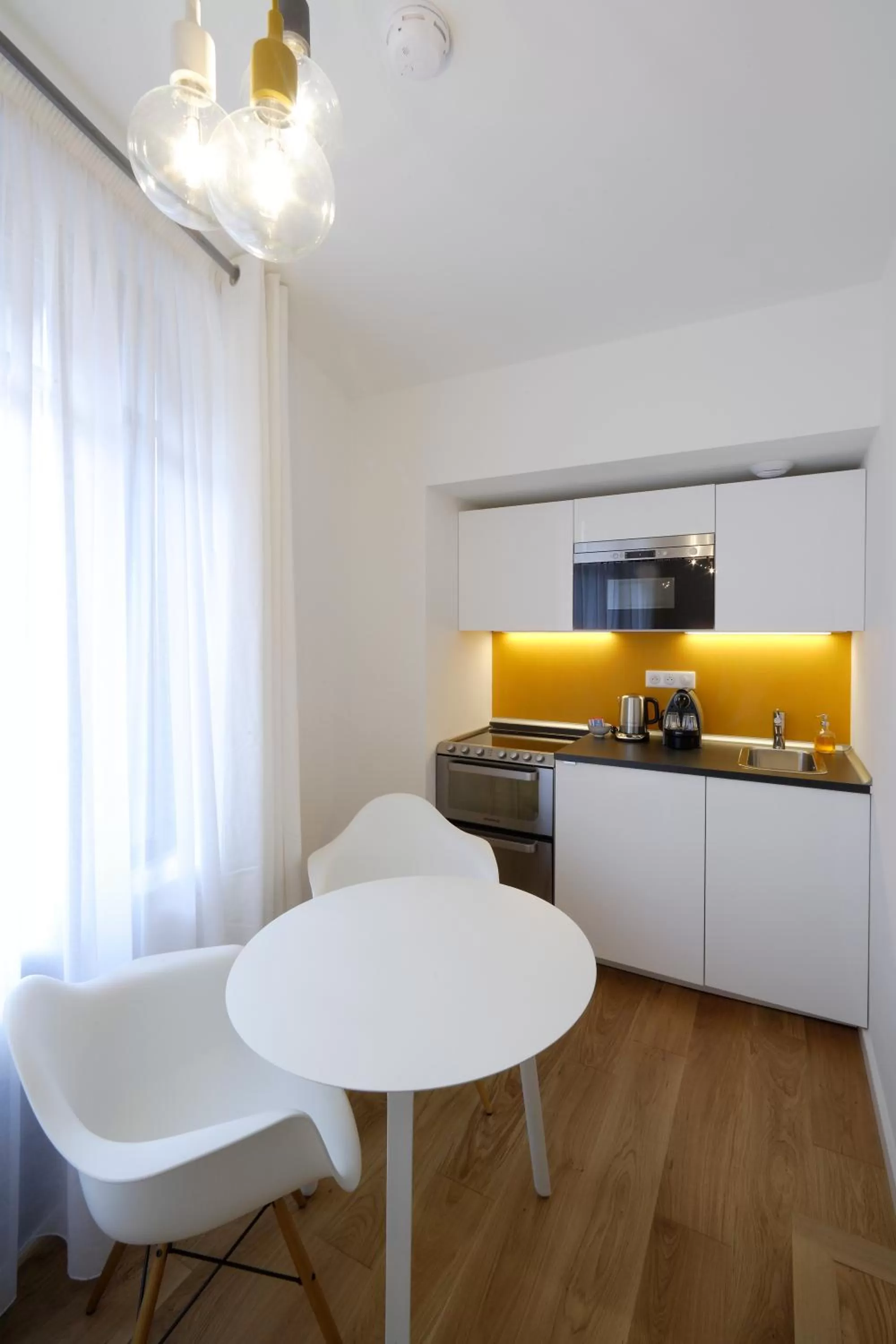 Kitchen or kitchenette in Les Maisons du Pont - Charme & Caractère