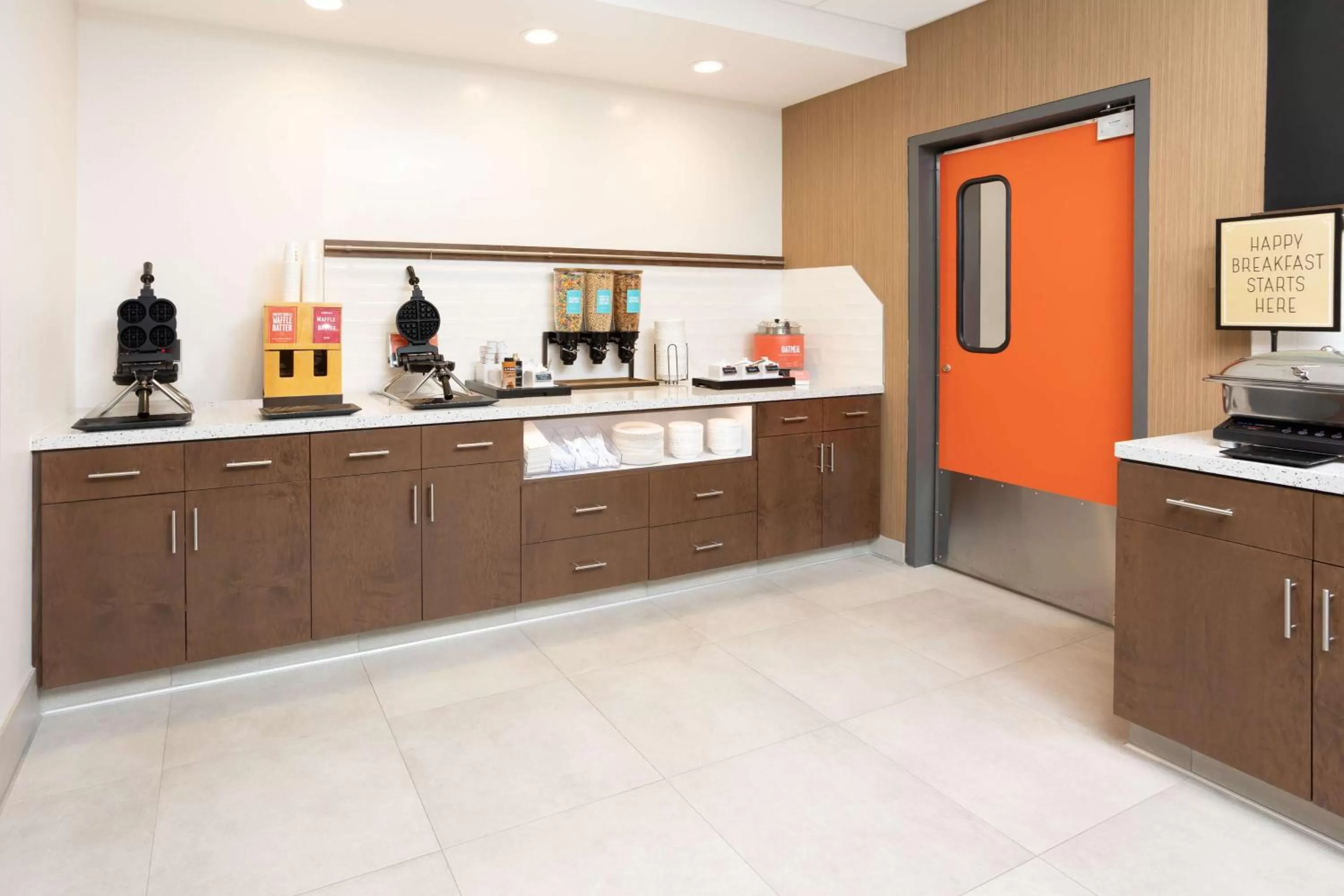 Breakfast in Hampton Inn & Suites Santa Rosa Sonoma Wine Country