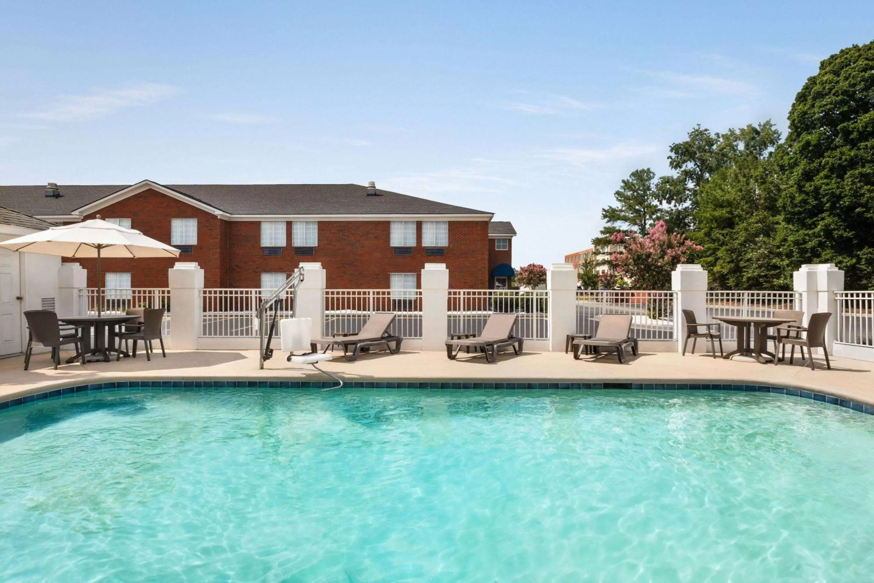 Swimming pool in Wingate by Wyndham Port Wentworth Savannah Area