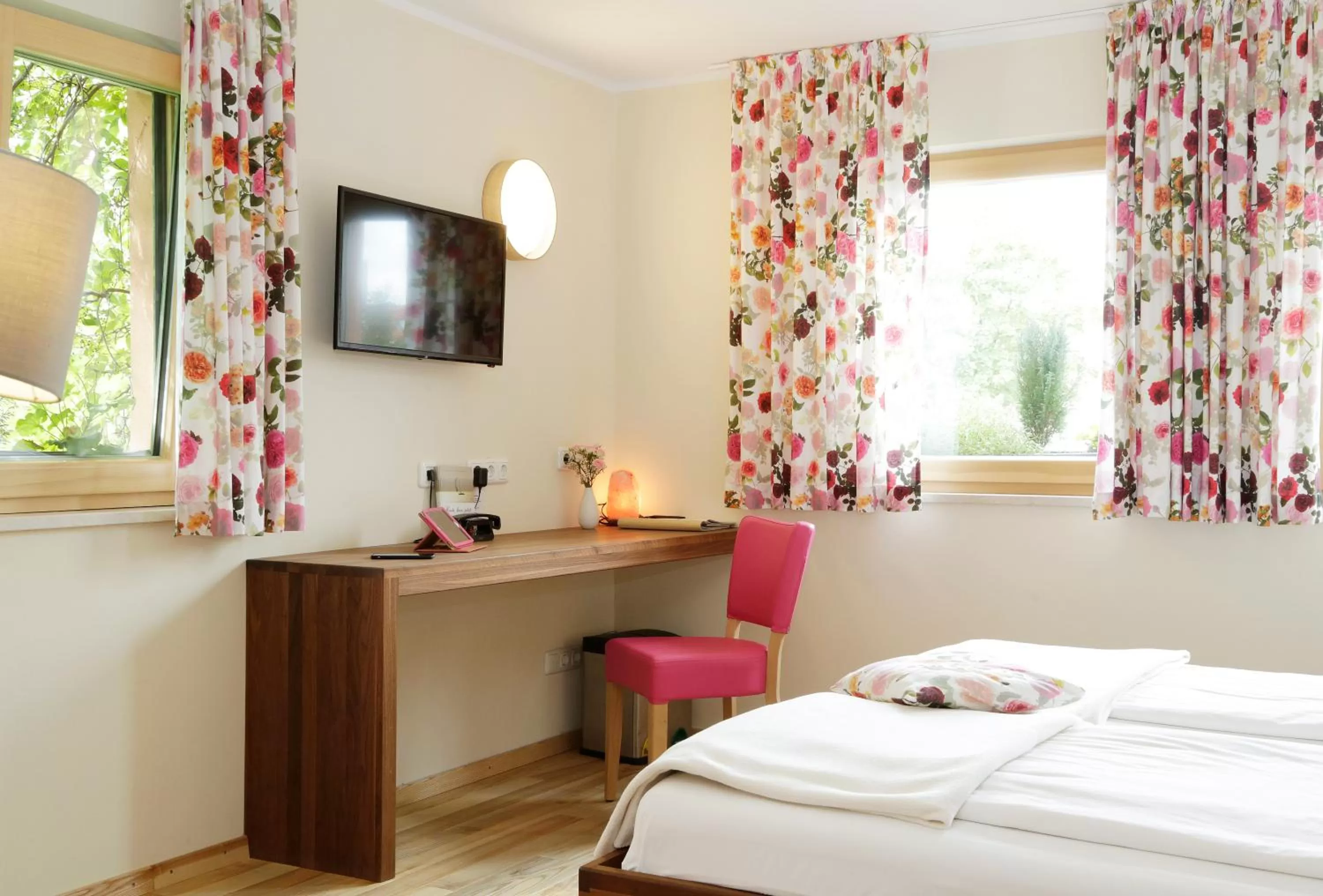 Photo of the whole room, Bed in BIO Hotel Bayerischer Wirt Augsburg