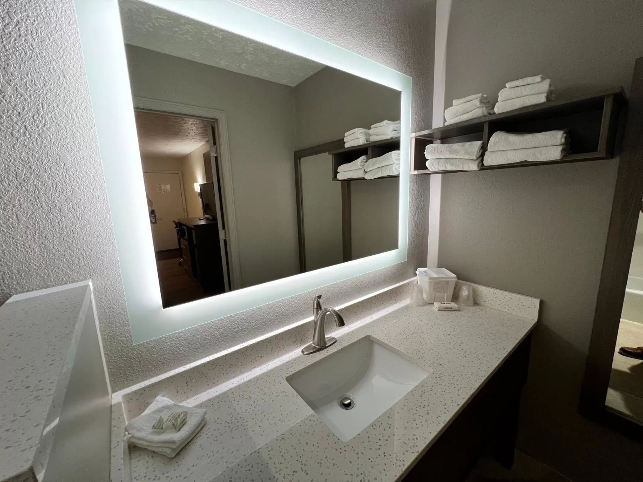 Bathroom in Red Roof Inn Georgetown, KY