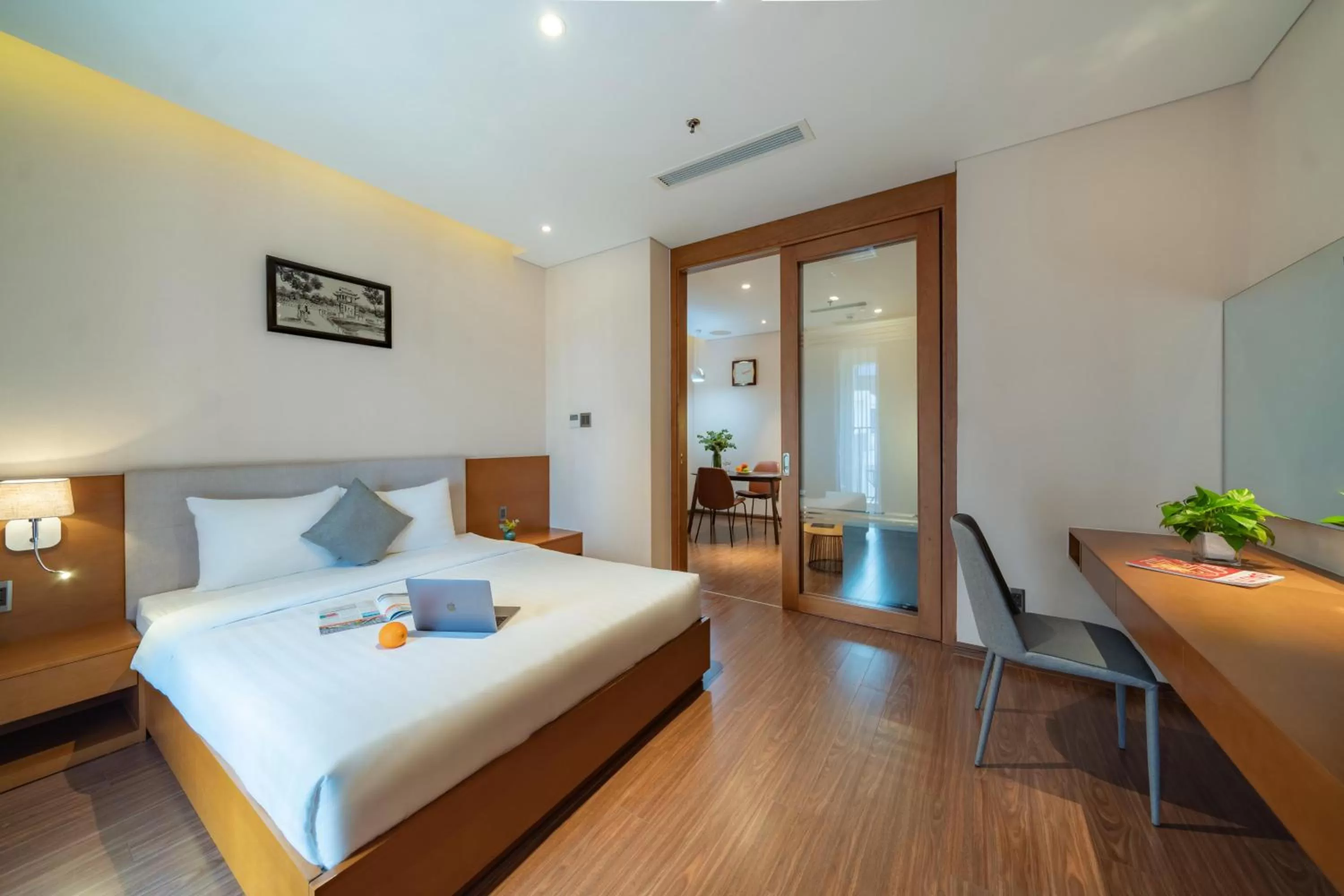 Bedroom, Bed in DHTS Business Hotel & Apartment
