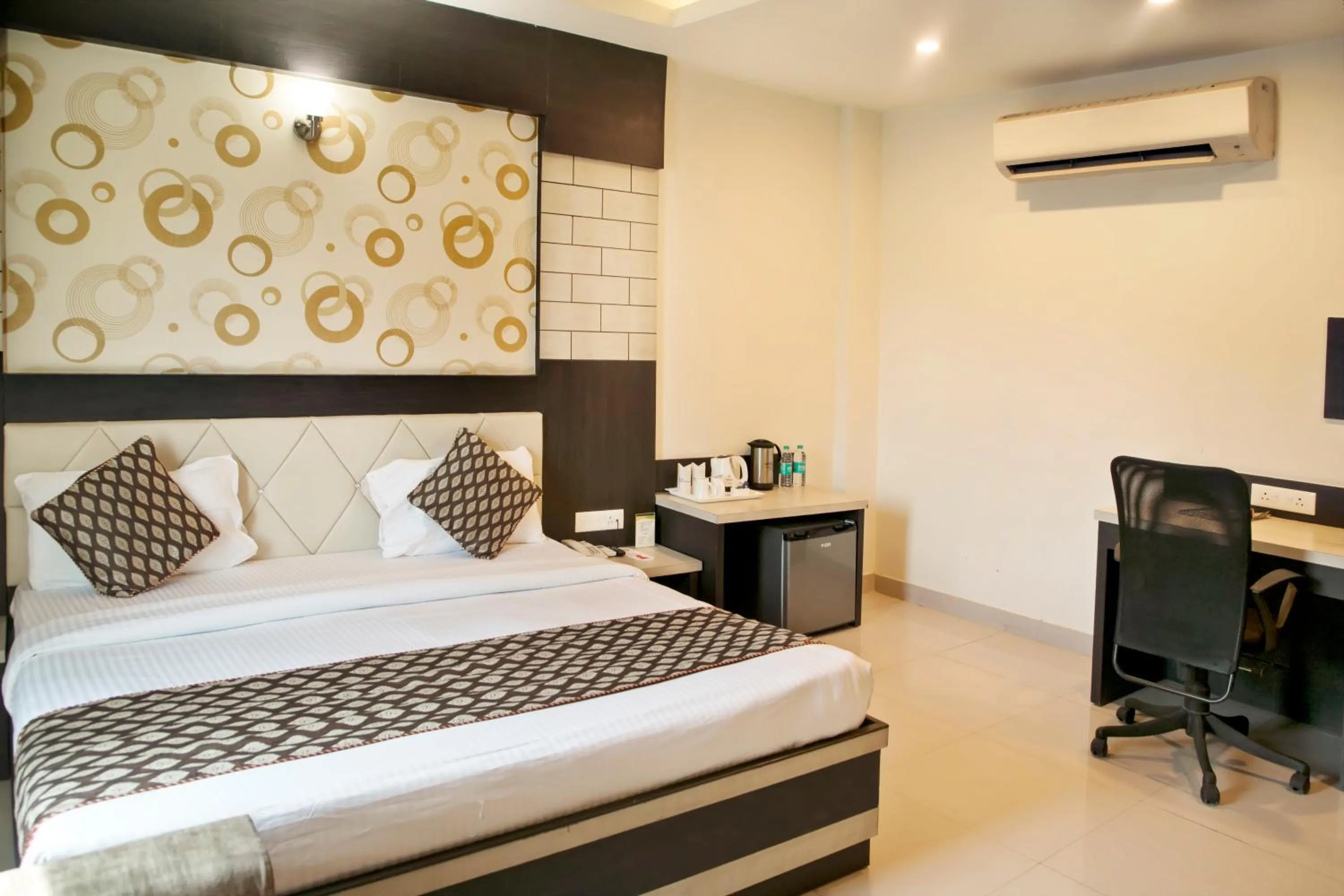 Photo of the whole room, Bed in Hotel Ganges Grand - 600m from Kashi Vishwanath Temple