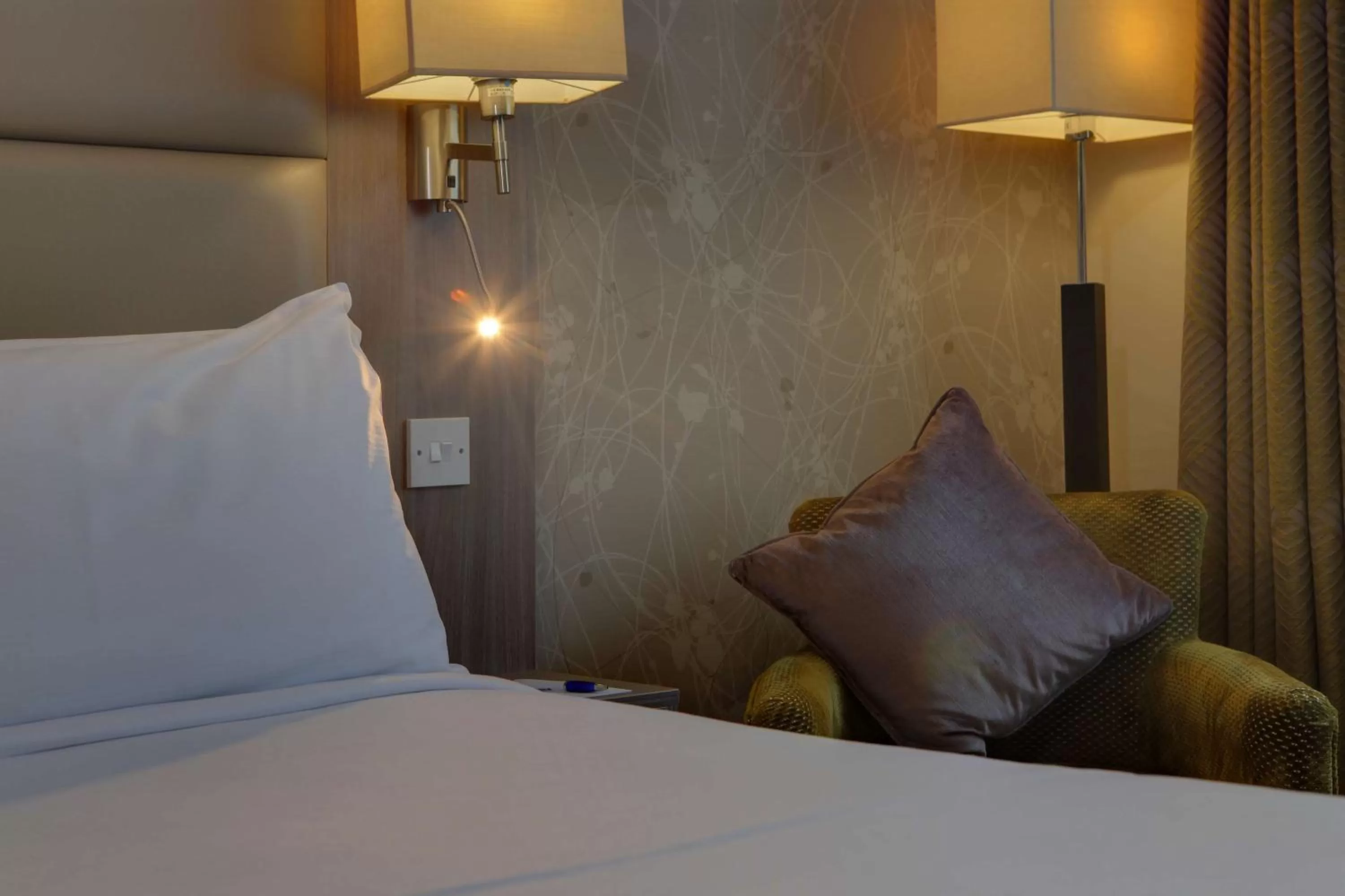 Photo of the whole room, Bed in Best Western Pontypool Metro Hotel