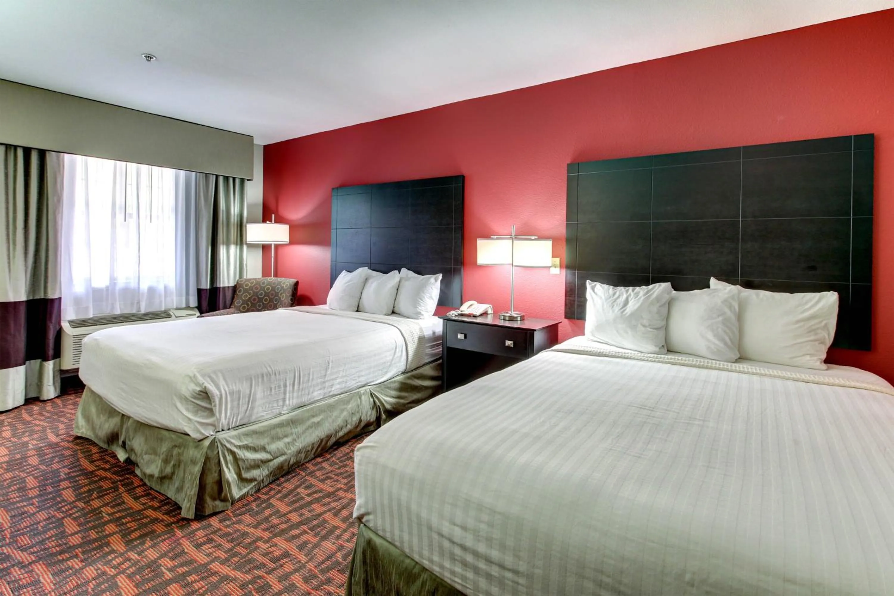 Photo of the whole room, Bed in Motel 6-Arlington, TX