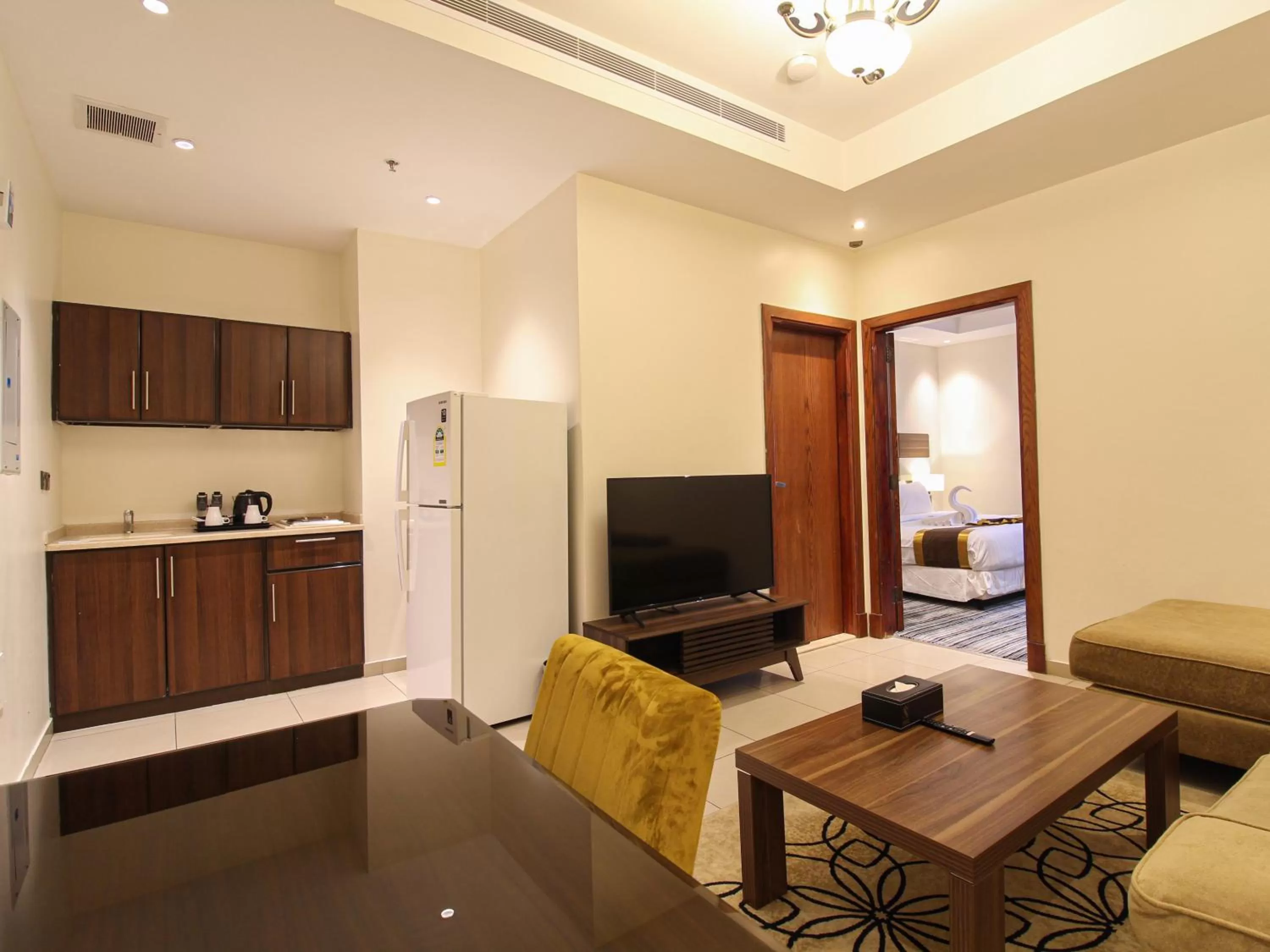 Kitchen/Kitchenette in Friesian Hotel Suites