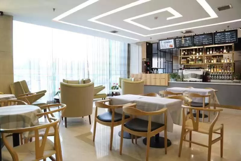 Restaurant/places to eat in Beijing Commercial Business Hotel