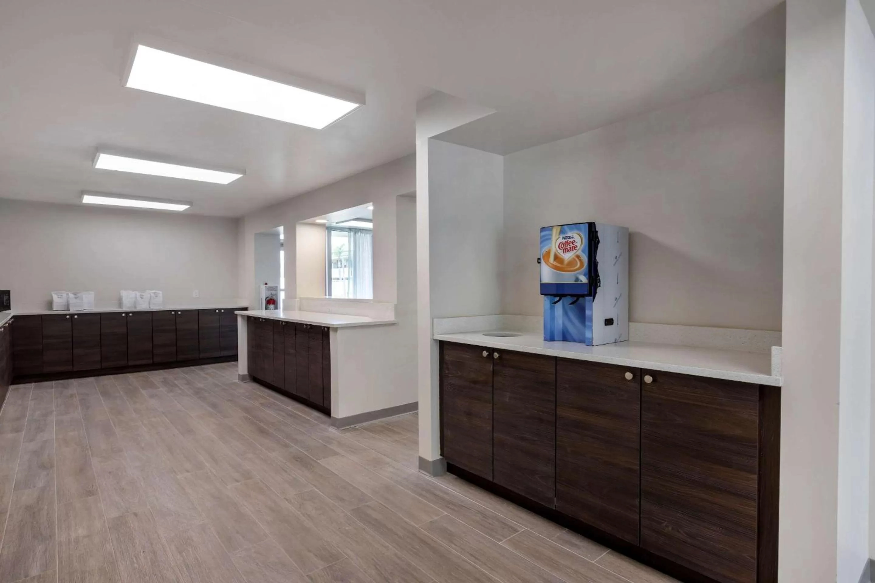 Restaurant/places to eat in Quality Inn Saint Petersburg North-Tampa Bay