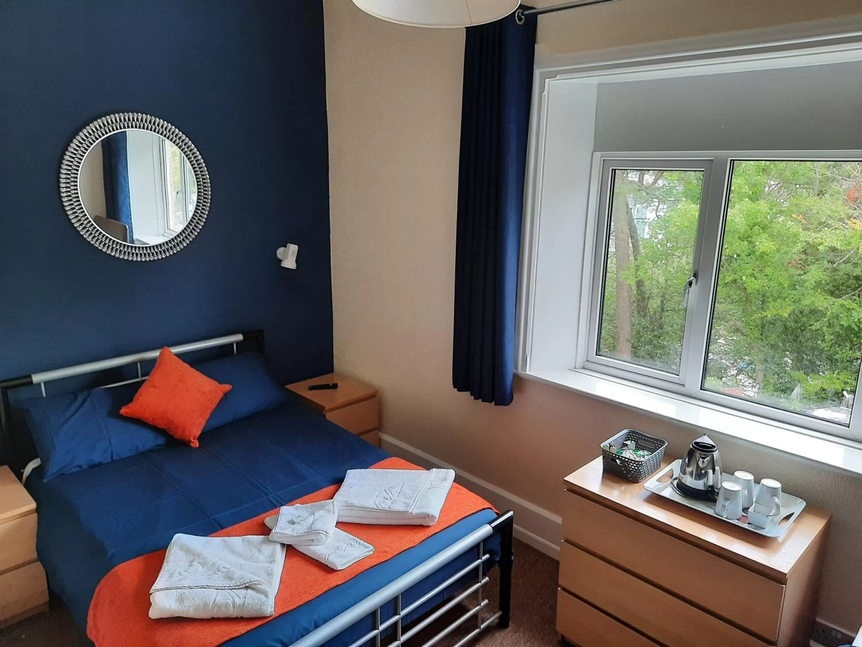 Bed in Mount Stuart Hotel