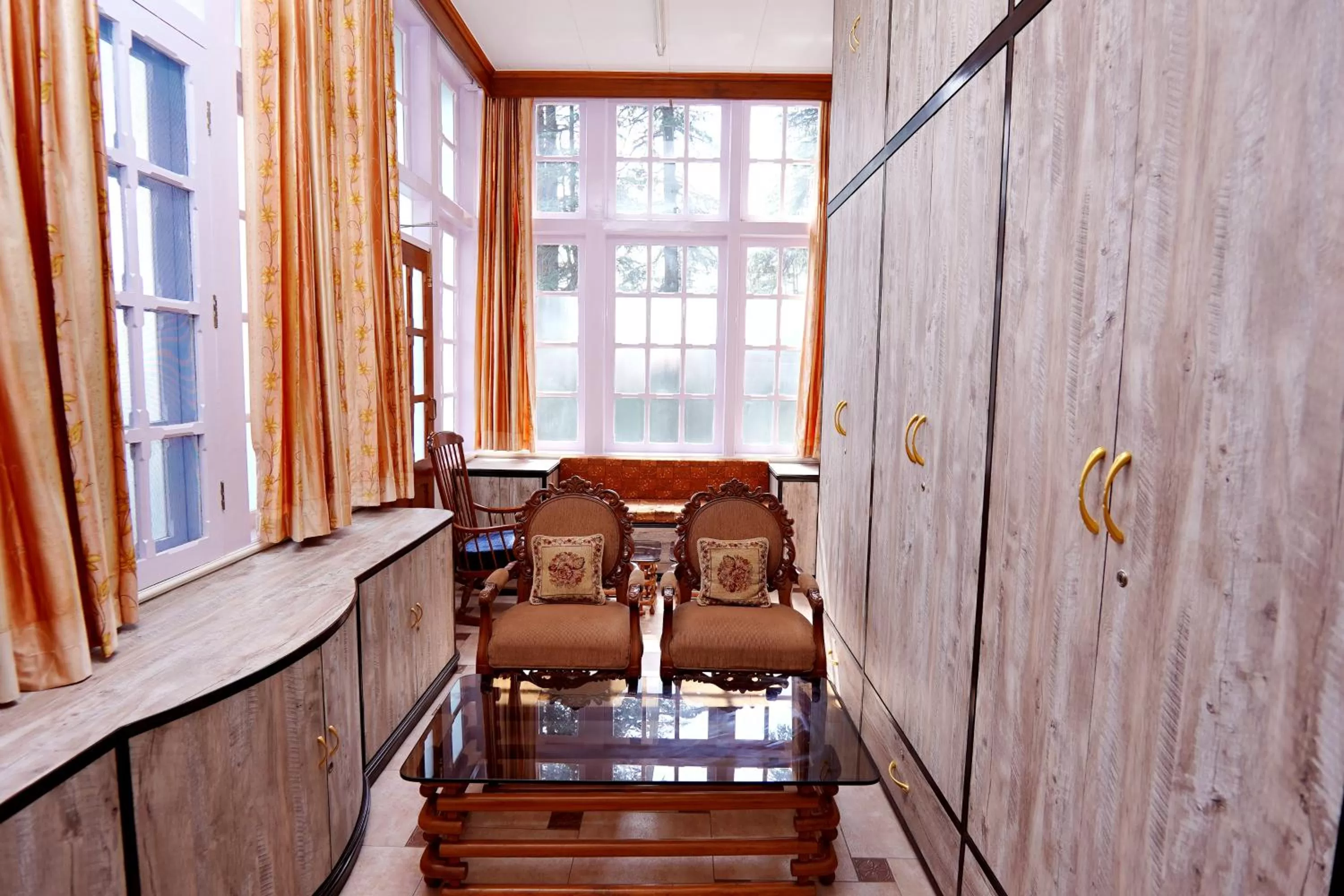 Property building, Restaurant/Places to Eat in The Edgeworth