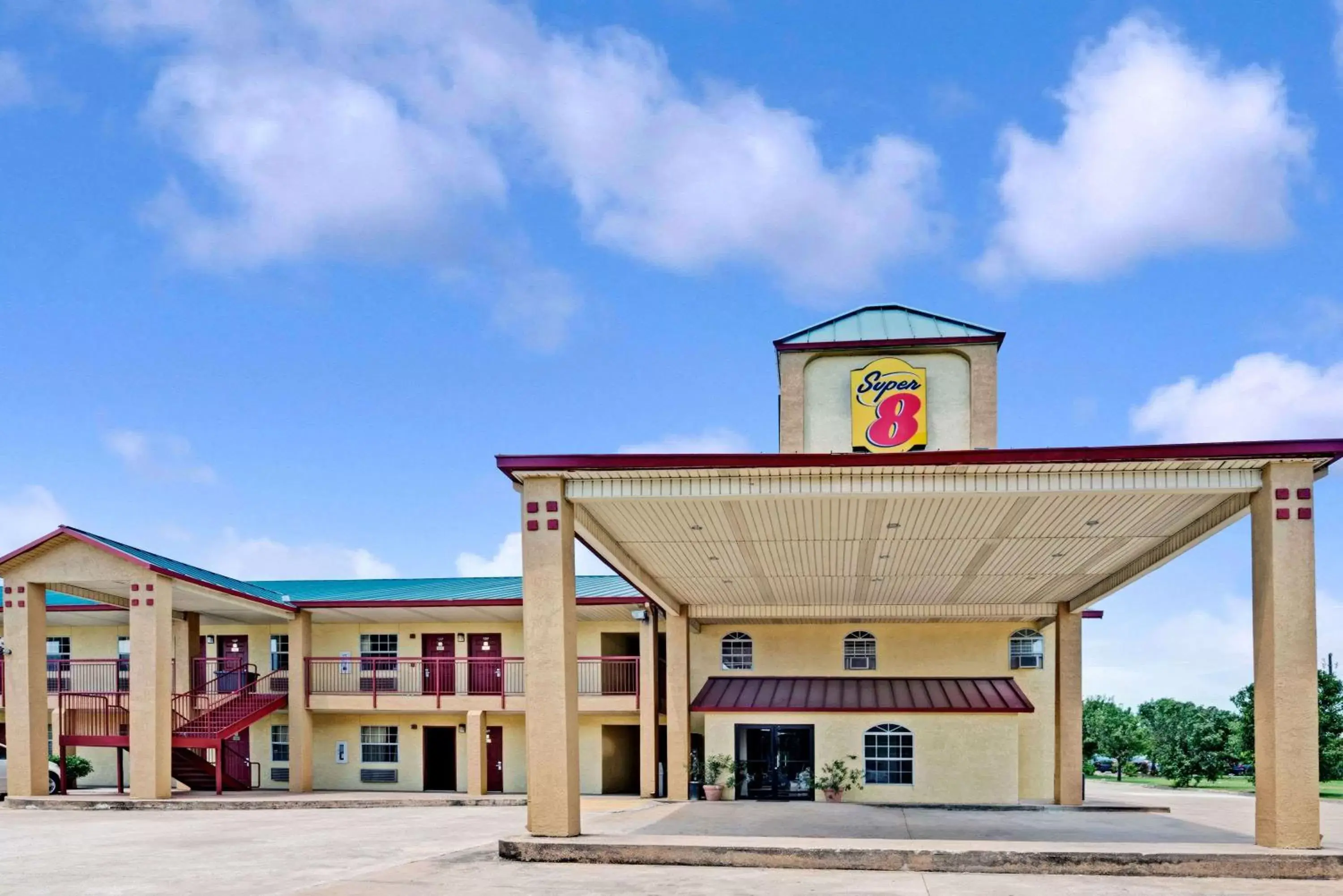 Super 8 by Wyndham Dallas South Super 8 by Wyndham Dallas South