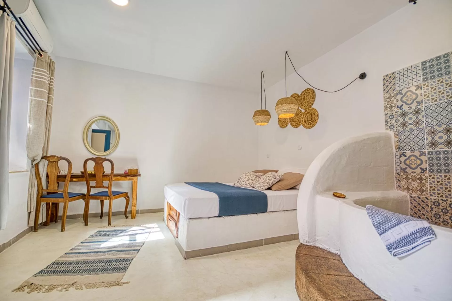 Bed in Mascot Garden Rooms