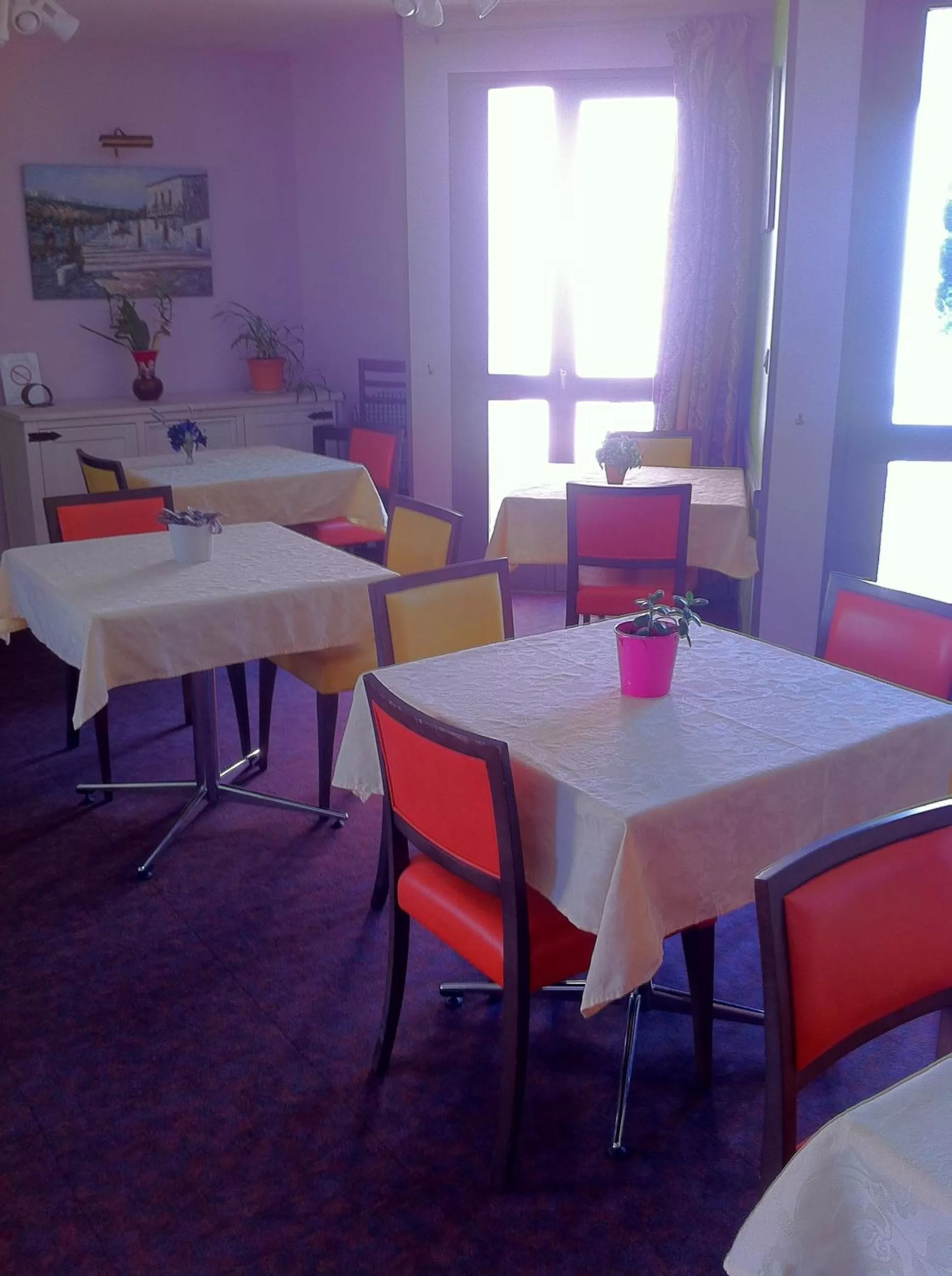 Restaurant/Places to Eat in Les Jardins du Forez