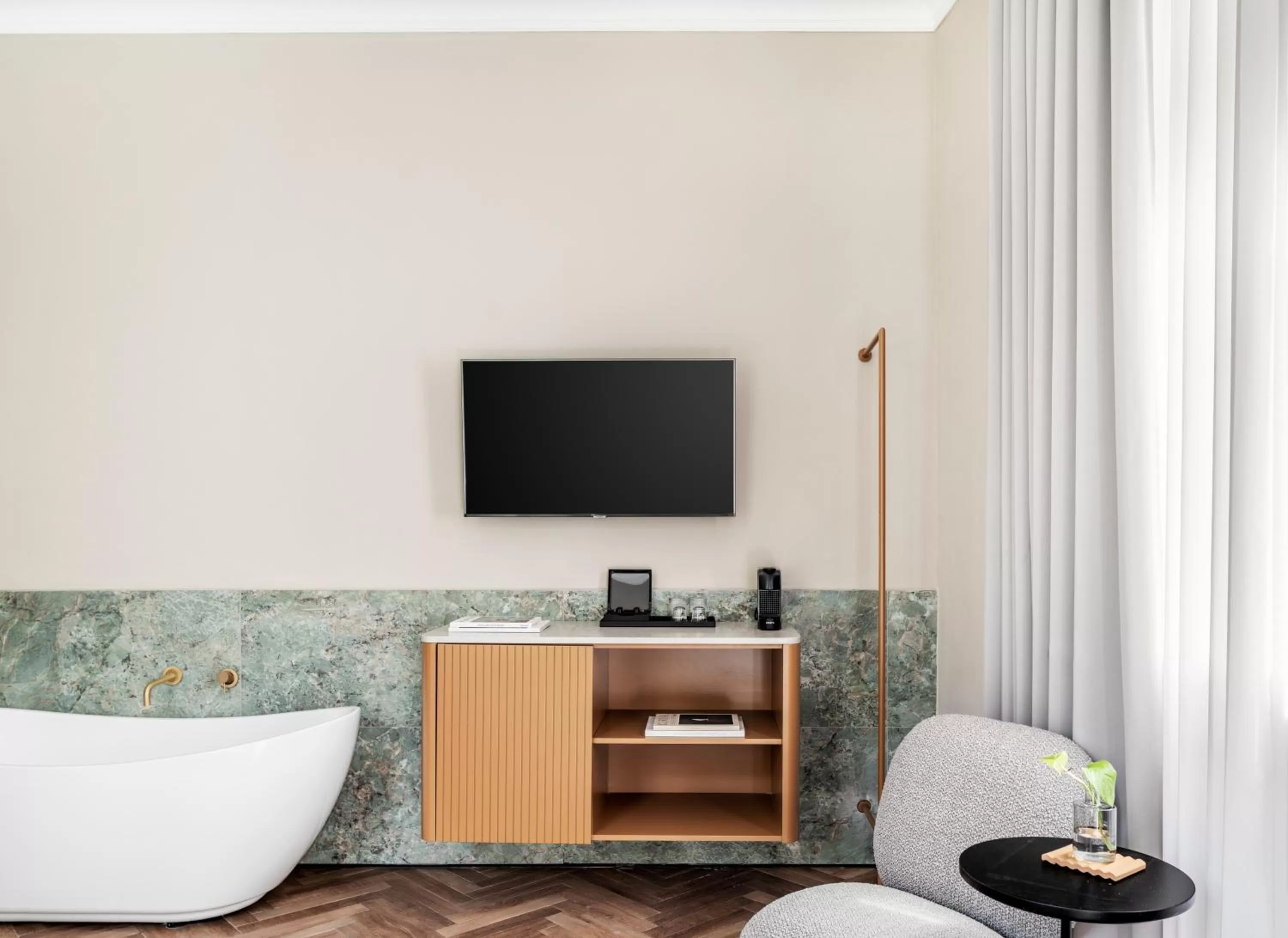 Bath in Hotel Noel - A Boutique Experience by Albi Collection